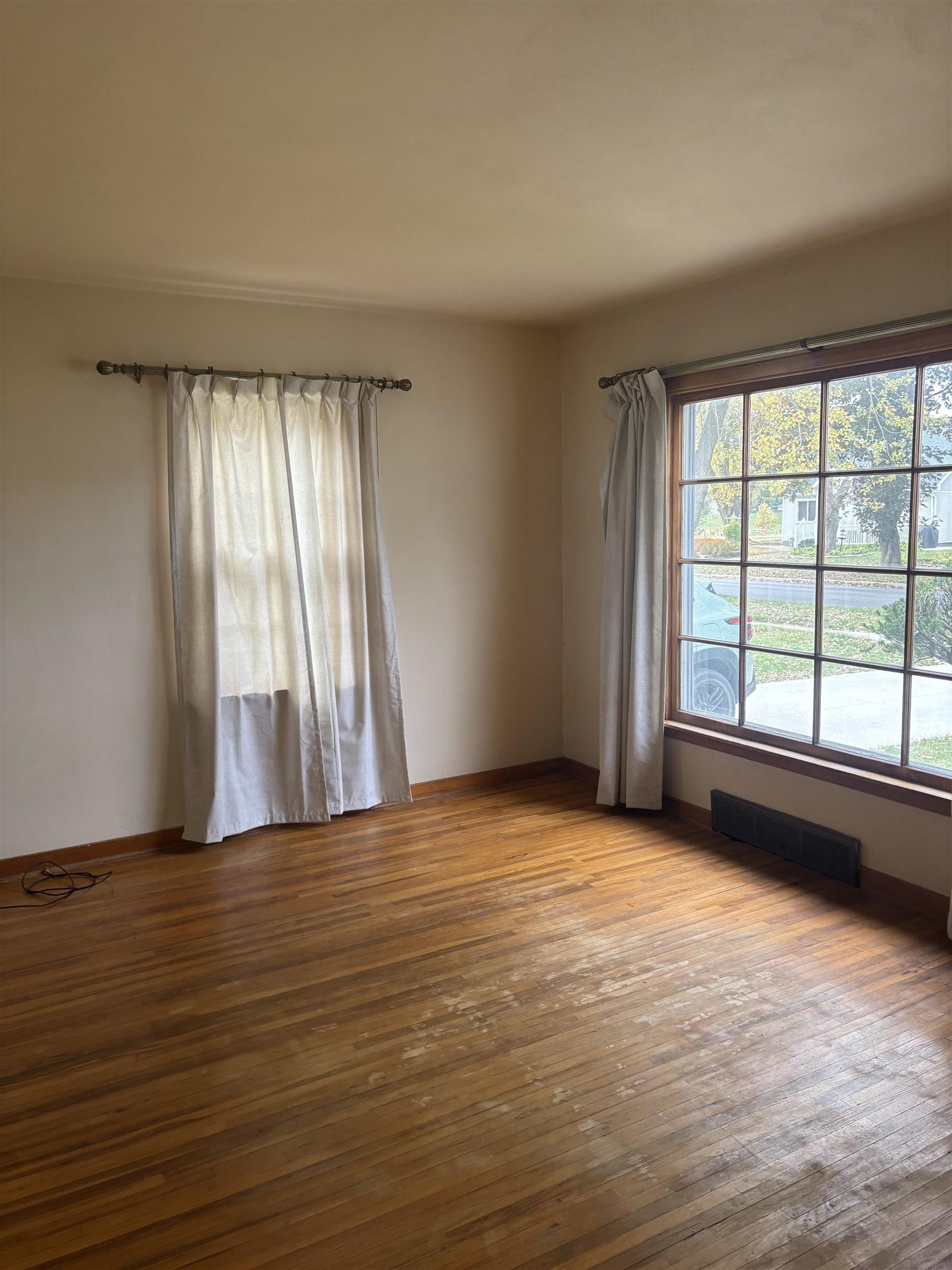 Waterloo, Iowa 50702, United States, 3 Bedrooms Bedrooms, ,1 BathroomBathrooms,Residential,Active,233287