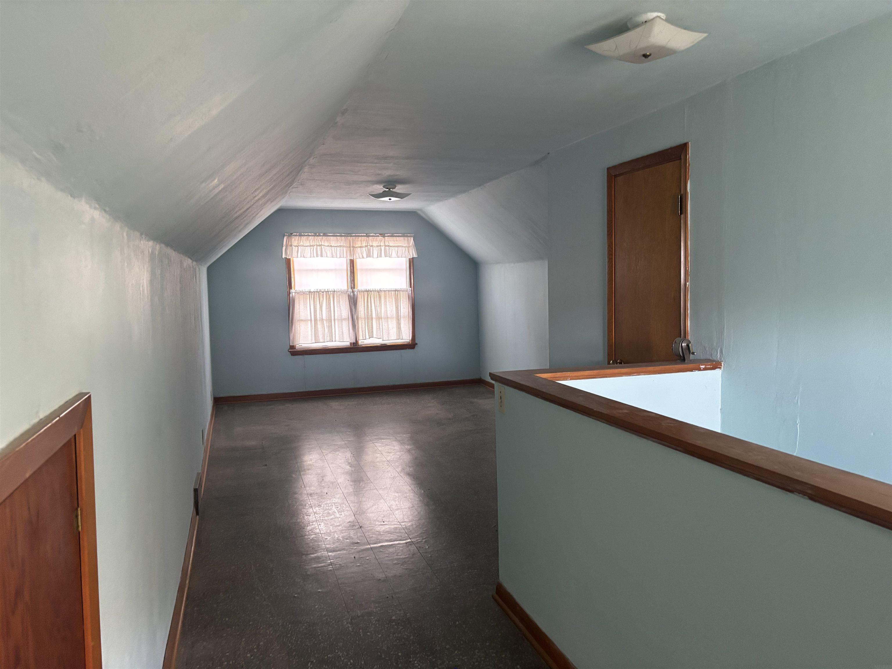 Waterloo, Iowa 50702, United States, 3 Bedrooms Bedrooms, ,1 BathroomBathrooms,Residential,Active,233287