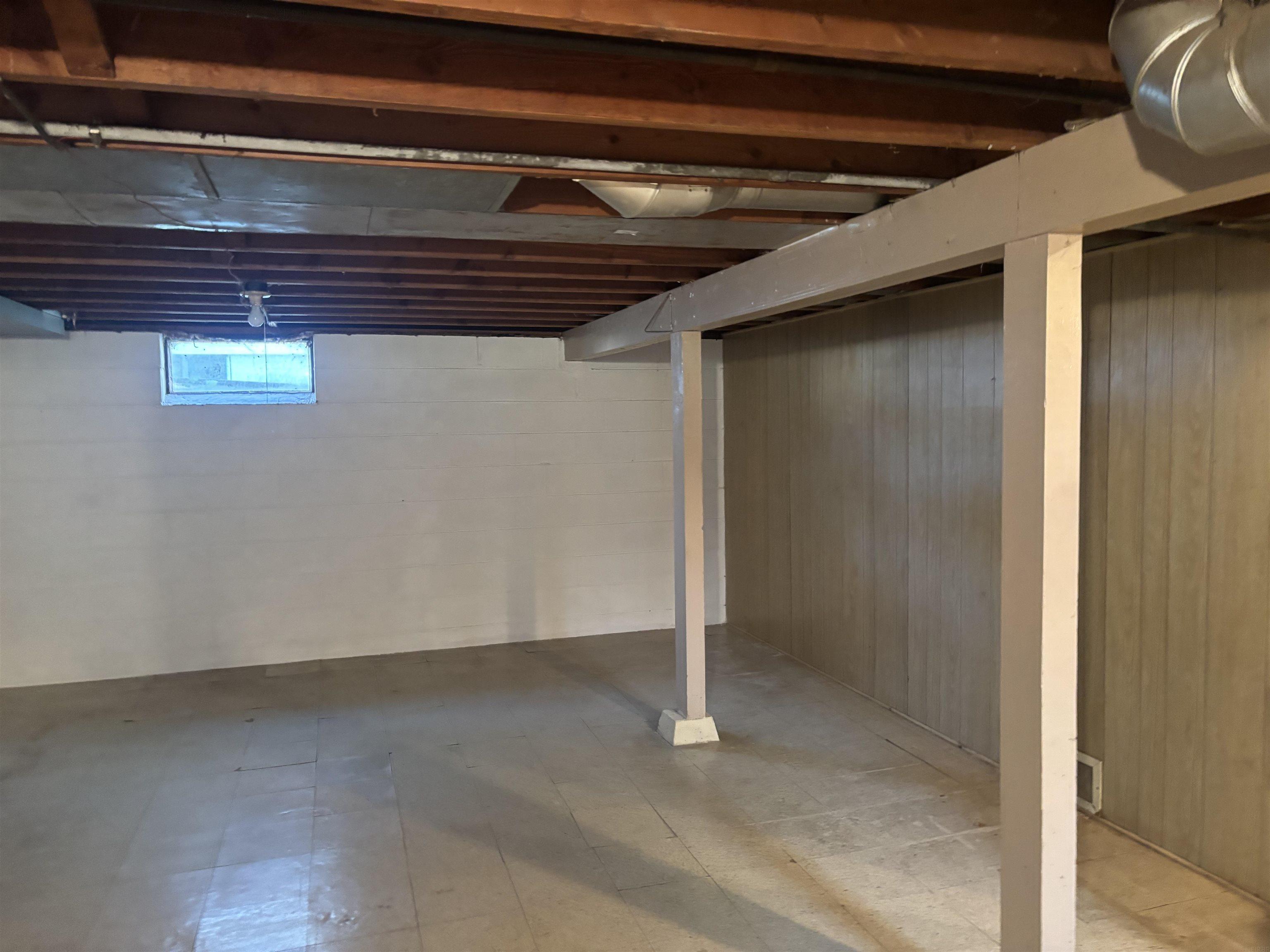 Waterloo, Iowa 50702, United States, 3 Bedrooms Bedrooms, ,1 BathroomBathrooms,Residential,Active,233287