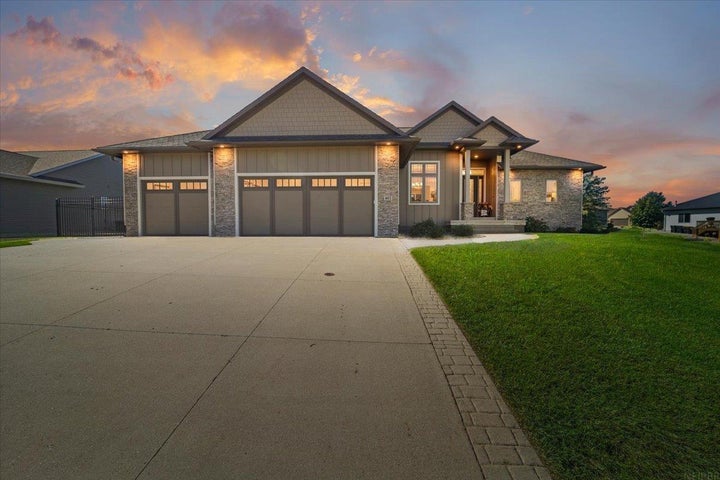 Photo 1 of 50 — 402 Eagle Court, Shellsburg, IA 52332