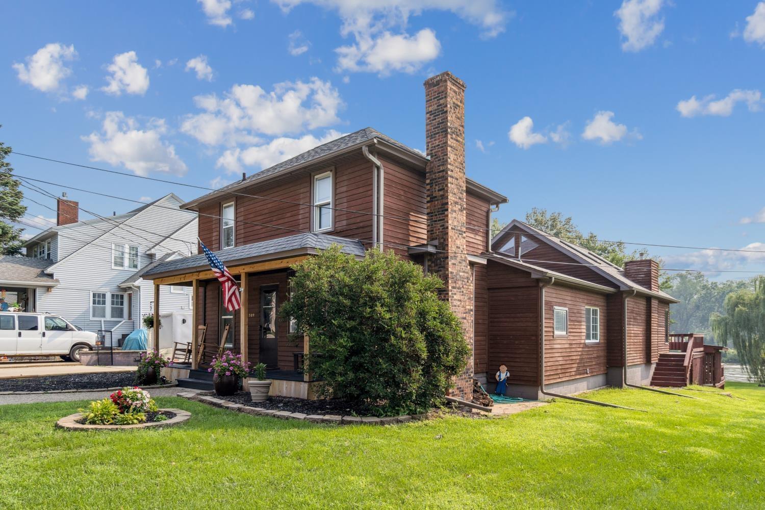 Independence, Iowa 50644, United States, 4 Bedrooms Bedrooms, ,2 BathroomsBathrooms,Residential,Active,183078