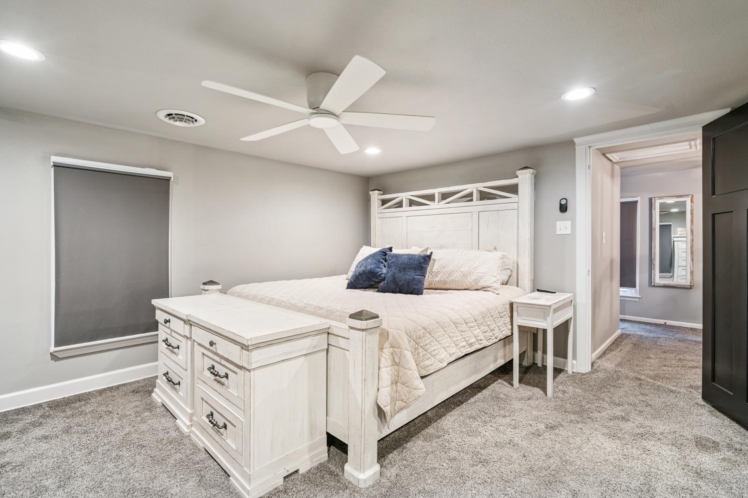 Independence, Iowa 50644, United States, 4 Bedrooms Bedrooms, ,2 BathroomsBathrooms,Residential,Active,183078