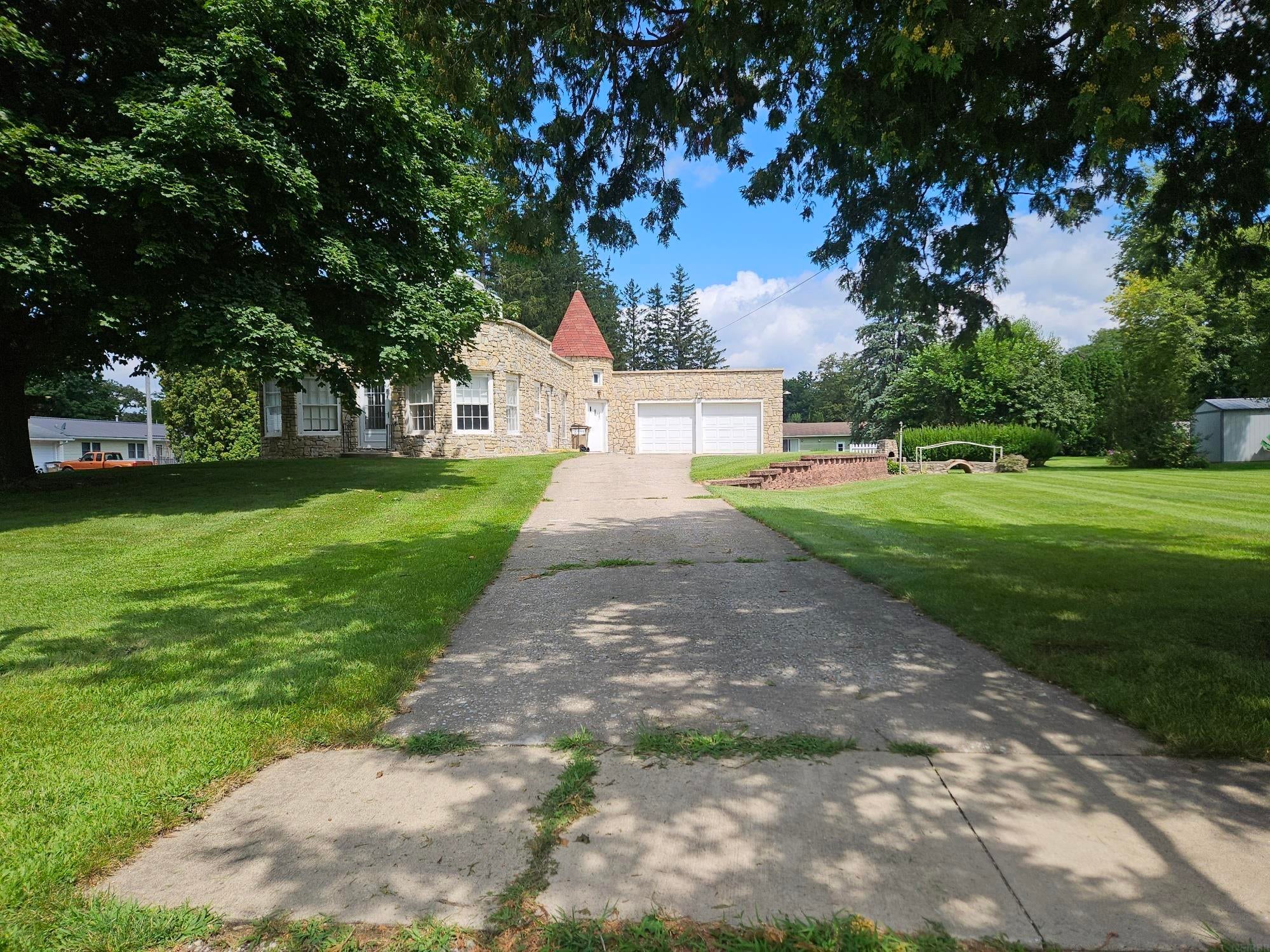 210 Park St. - Photo 3