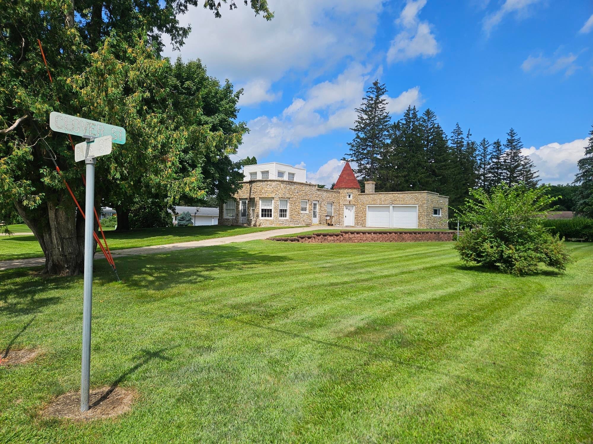 210 Park St. - Photo 2