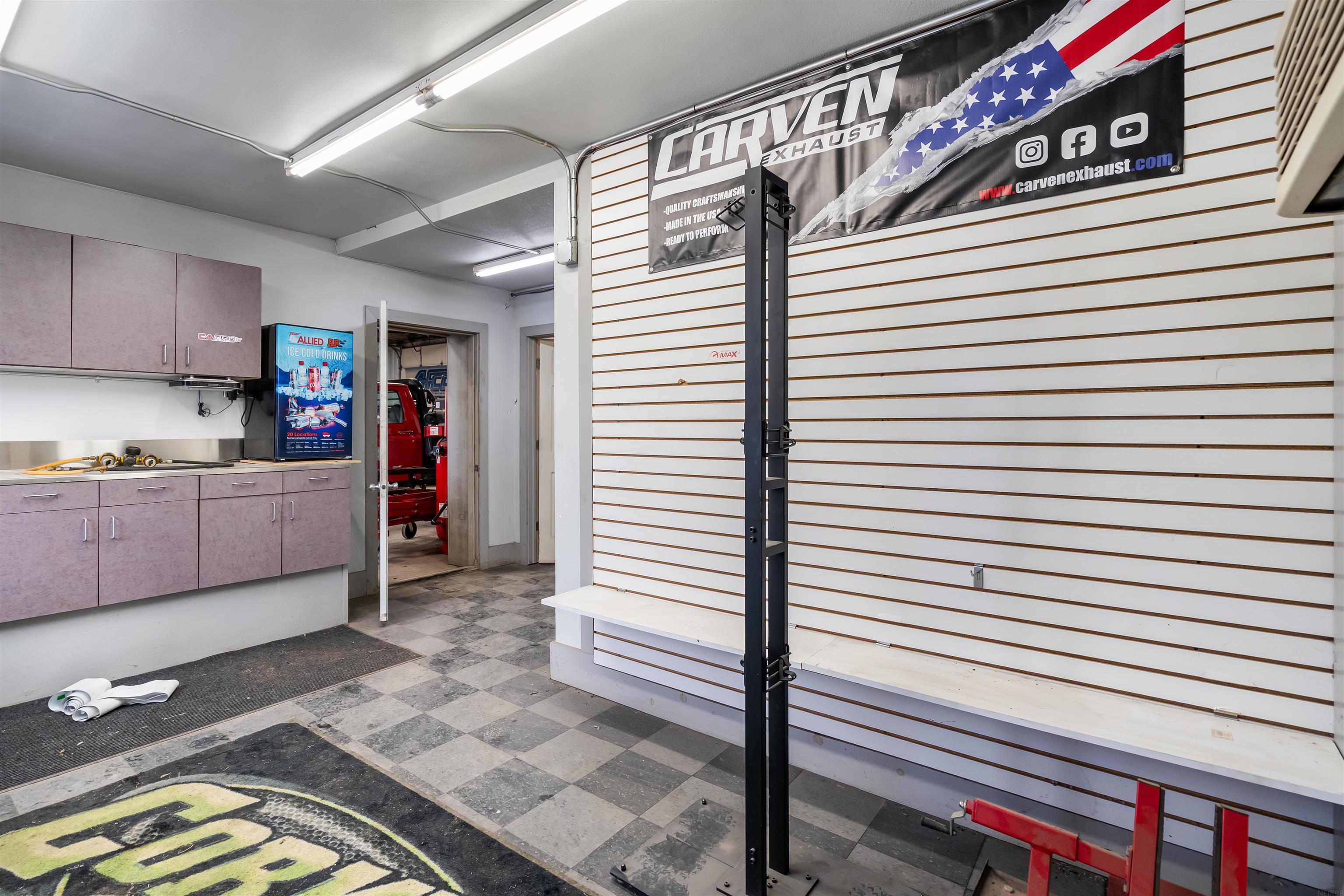 Waterloo, Iowa 50703, United States, ,Commercial,Active,196189