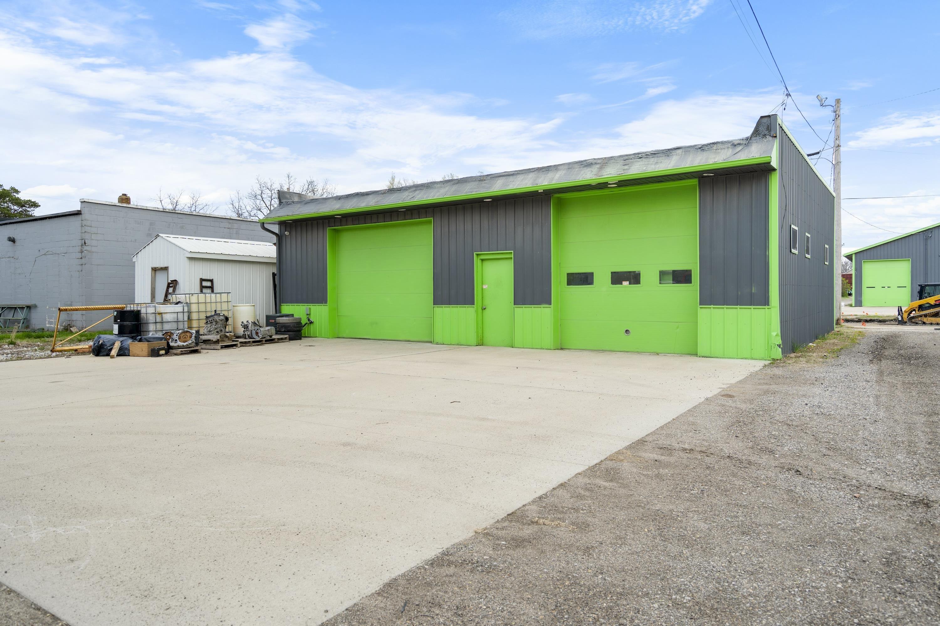 Waterloo, Iowa 50703, United States, ,Commercial,Active,196189 Waterloo, Iowa 50703, United States, ,Commercial,Active,196189