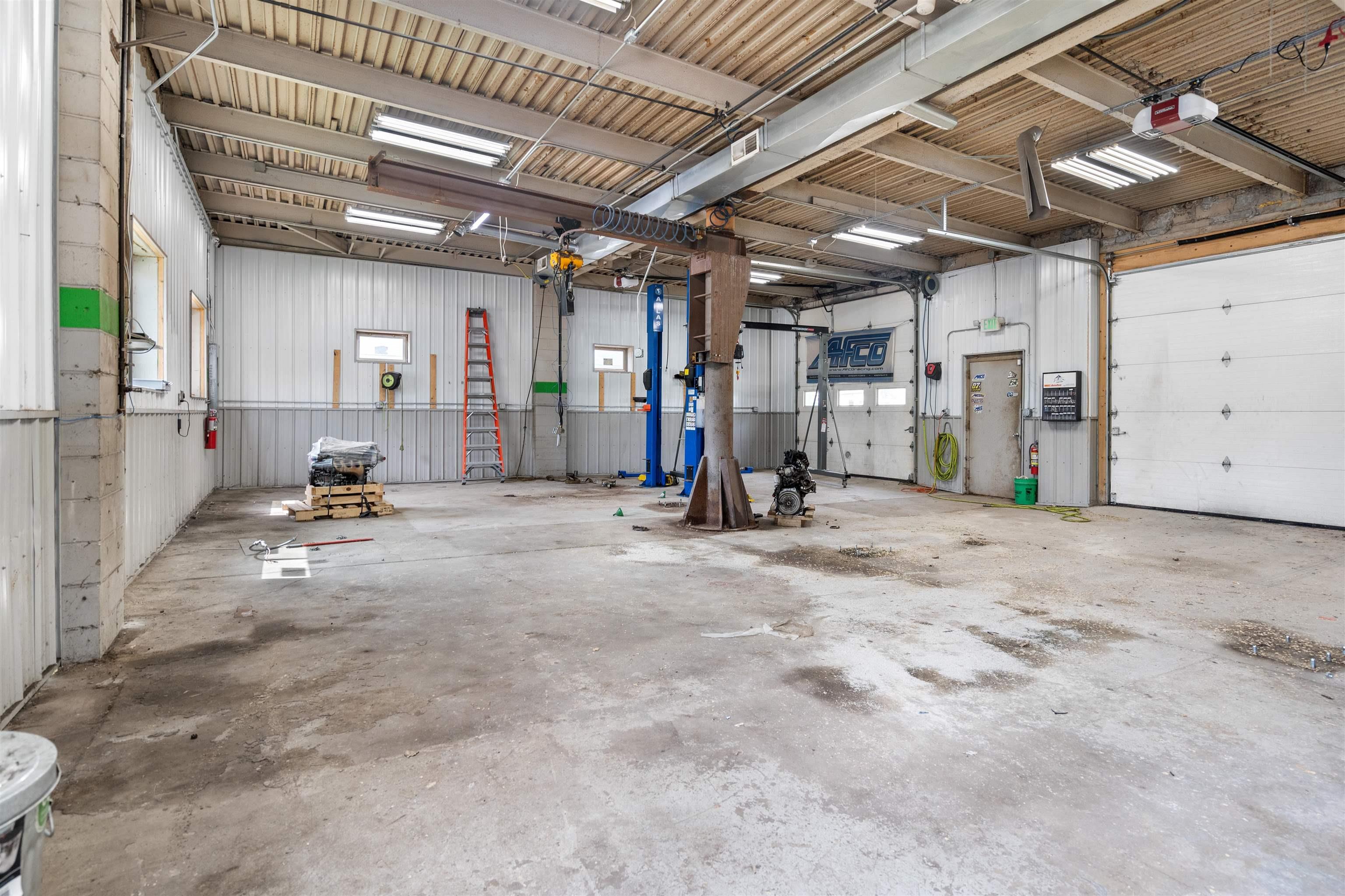 Waterloo, Iowa 50703, United States, ,Commercial,Active,196189