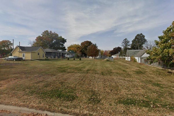 705 1ST ST, GRUNDY CENTER, IA 50638 - Image d1af1da0fbbc4b1d55a3cd2c6728d6a9/1041651027