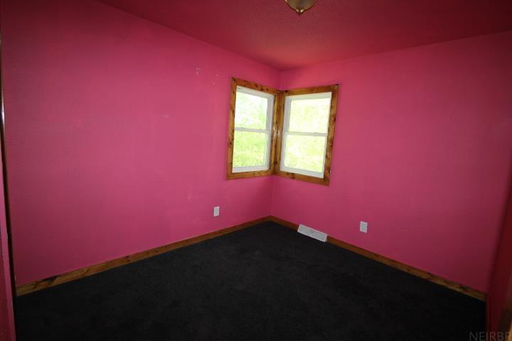 New Hartford, Iowa 50660, United States, 4 Bedrooms Bedrooms, ,2 BathroomsBathrooms,Residential,Active,130174
