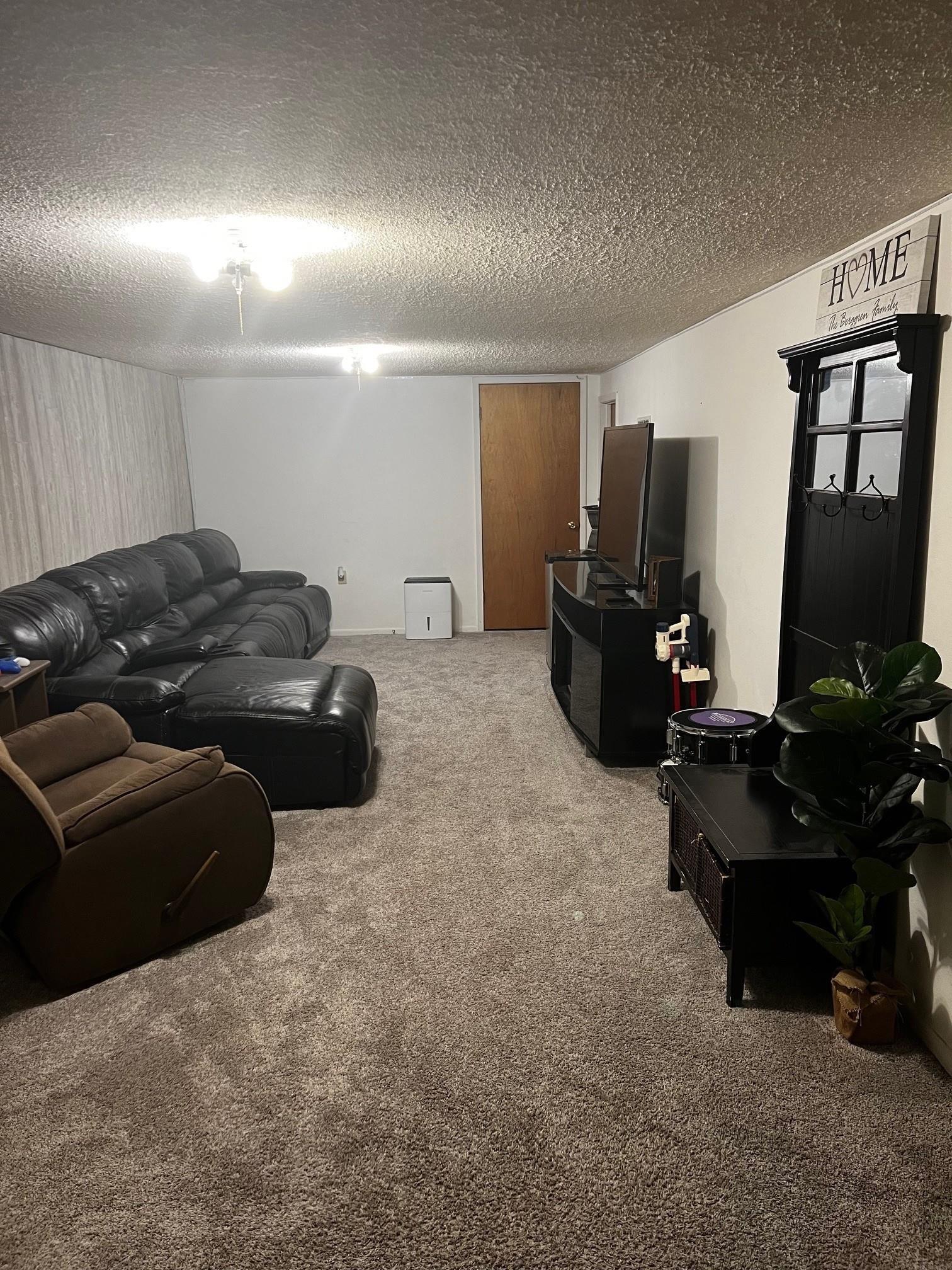 Independence, Iowa 50644, United States, 4 Bedrooms Bedrooms, ,2 BathroomsBathrooms,Residential,Active,174384