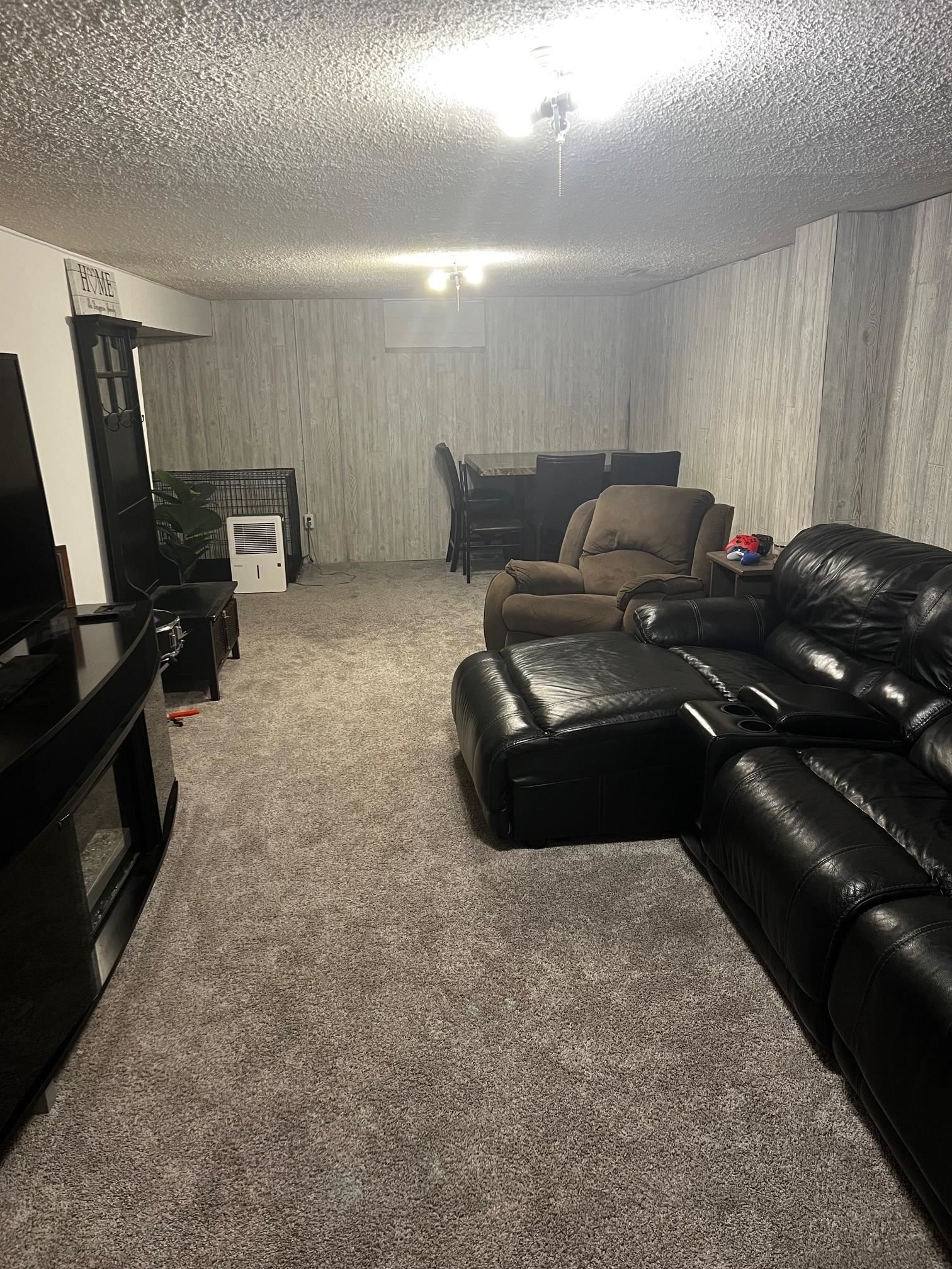 Independence, Iowa 50644, United States, 4 Bedrooms Bedrooms, ,2 BathroomsBathrooms,Residential,Active,174384