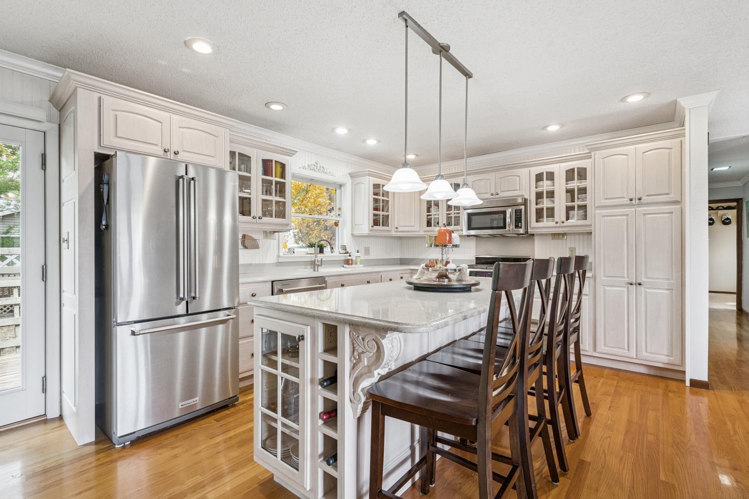 Independence, Iowa 50644, United States, 3 Bedrooms Bedrooms, ,3 BathroomsBathrooms,Residential,Active,237981