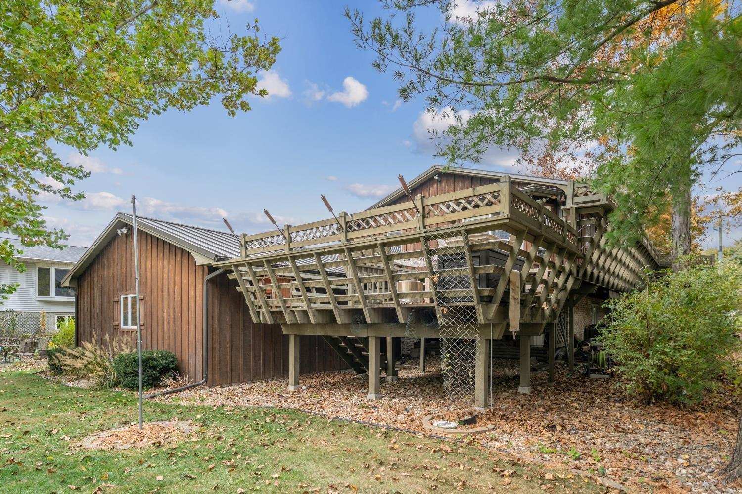 Independence, Iowa 50644, United States, 3 Bedrooms Bedrooms, ,3 BathroomsBathrooms,Residential,Active,237981