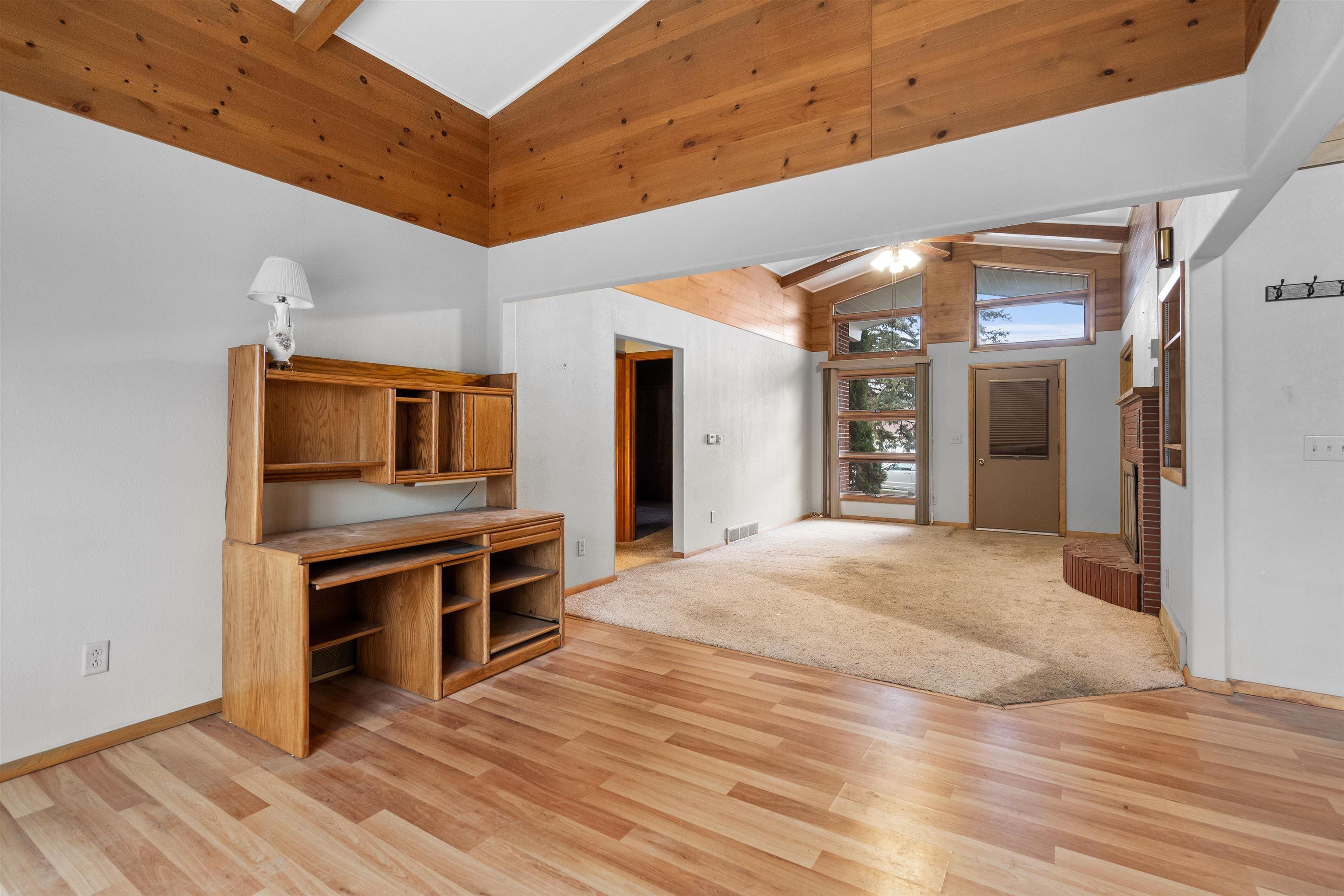 Traer, Iowa 50675, United States, 2 Bedrooms Bedrooms, ,1 BathroomBathrooms,Residential,Pending,20597