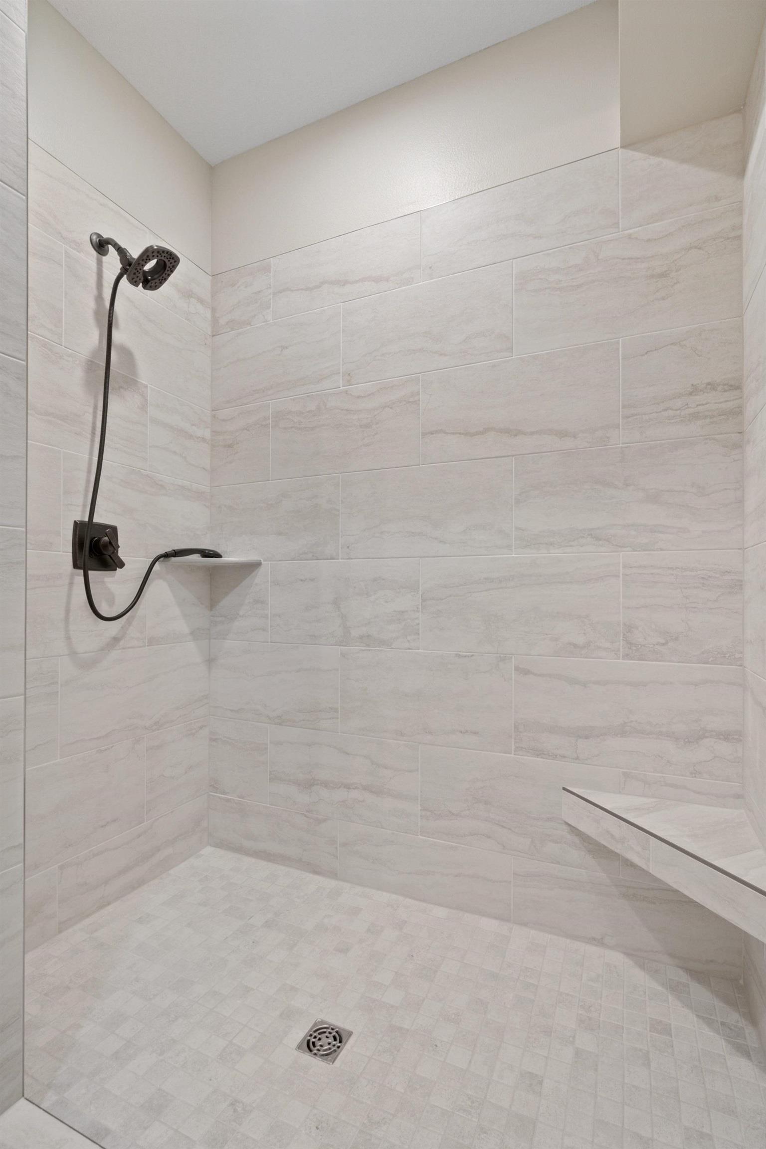 Independence, Iowa 50644, United States, 2 Bedrooms Bedrooms, ,2 BathroomsBathrooms,Residential,Active,66414