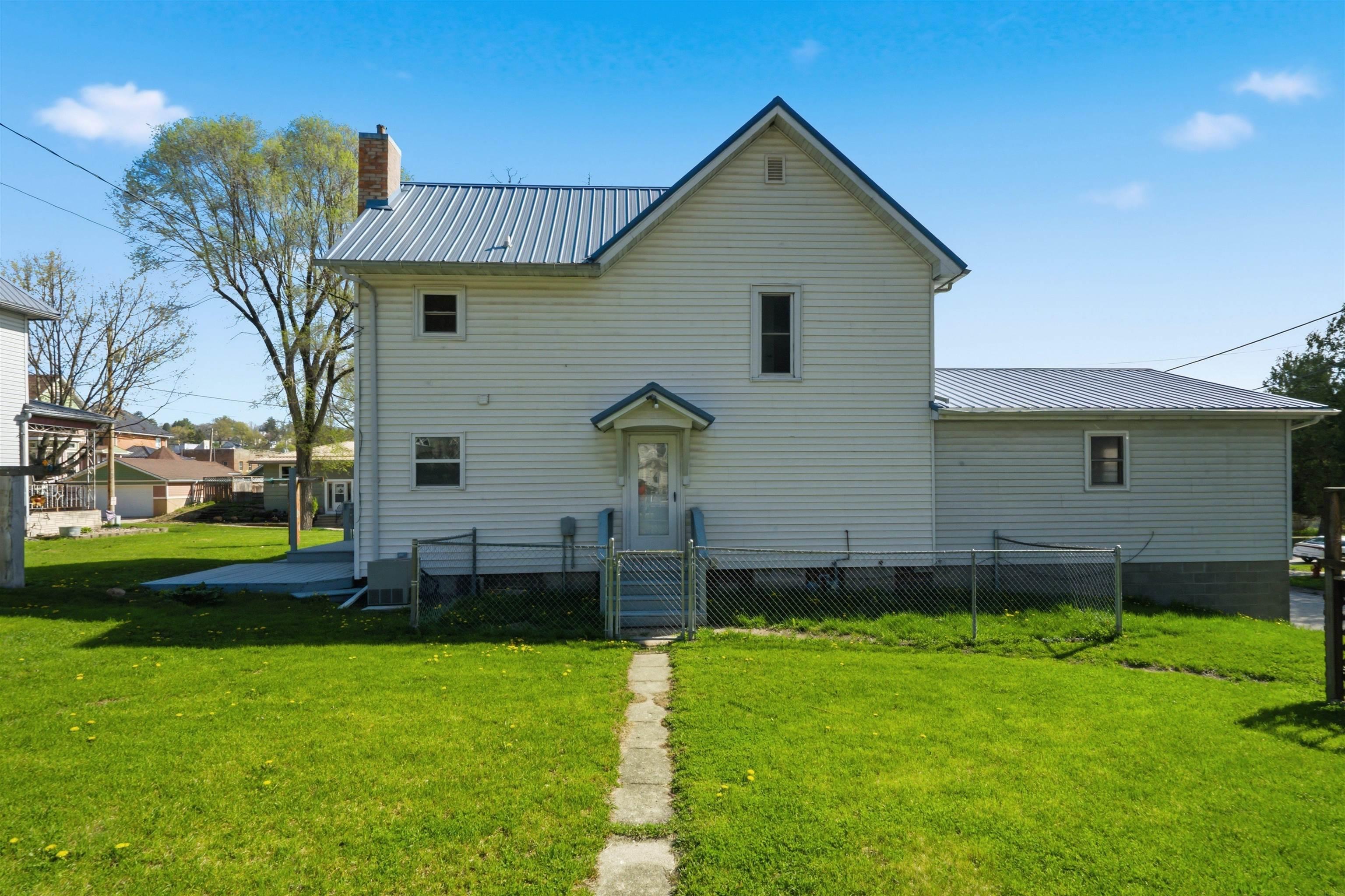108 SW Second Street - Photo 4