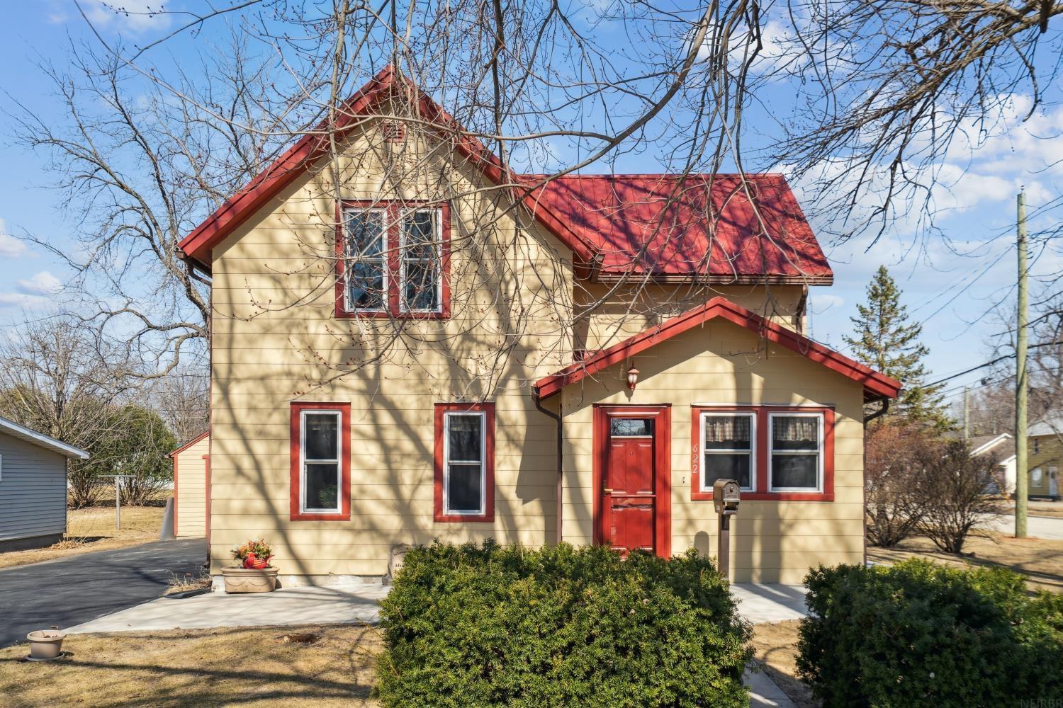 Independence, Iowa 50644, United States, 3 Bedrooms Bedrooms, ,2 BathroomsBathrooms,Residential,Pending,88540