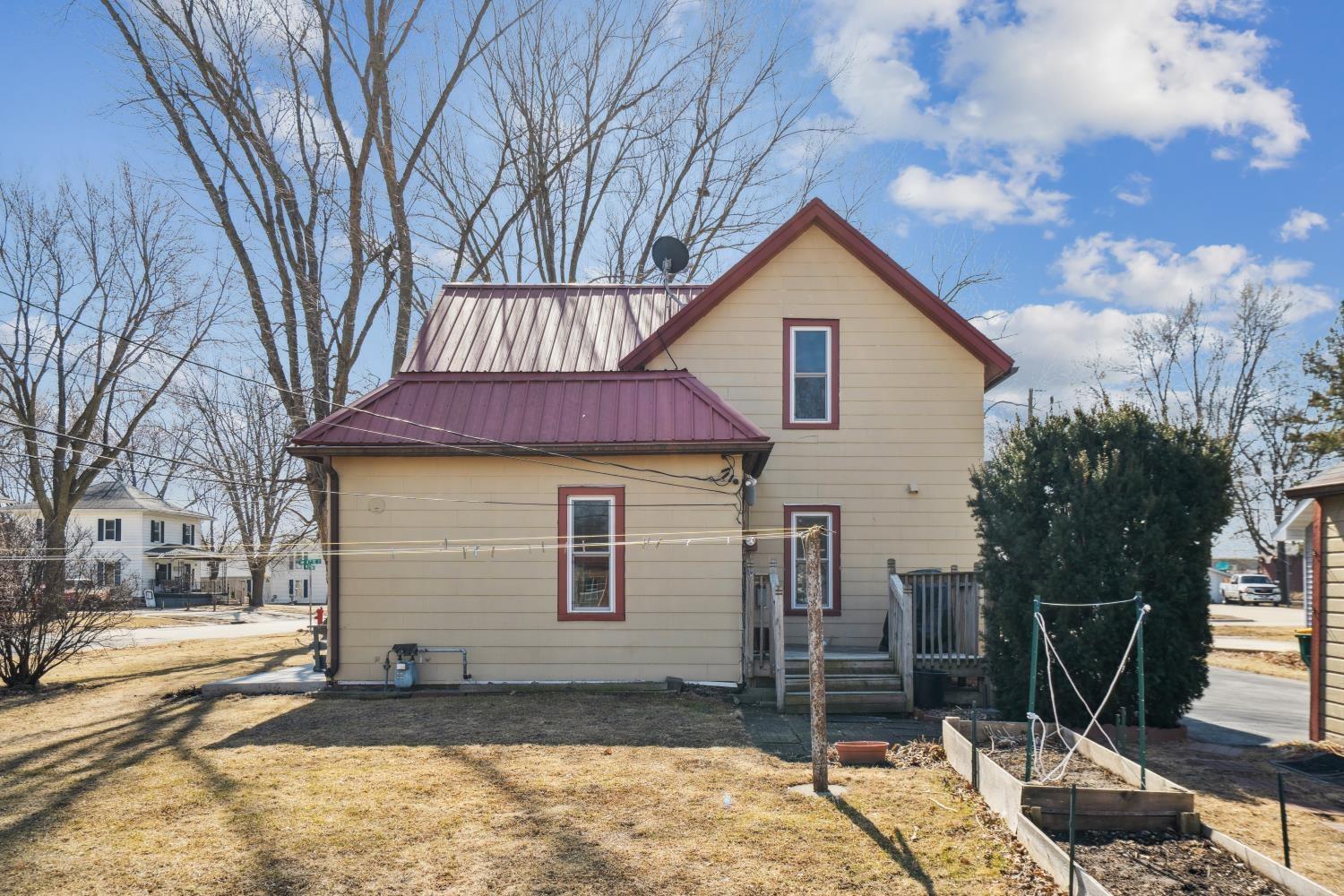 Independence, Iowa 50644, United States, 3 Bedrooms Bedrooms, ,2 BathroomsBathrooms,Residential,Pending,88540