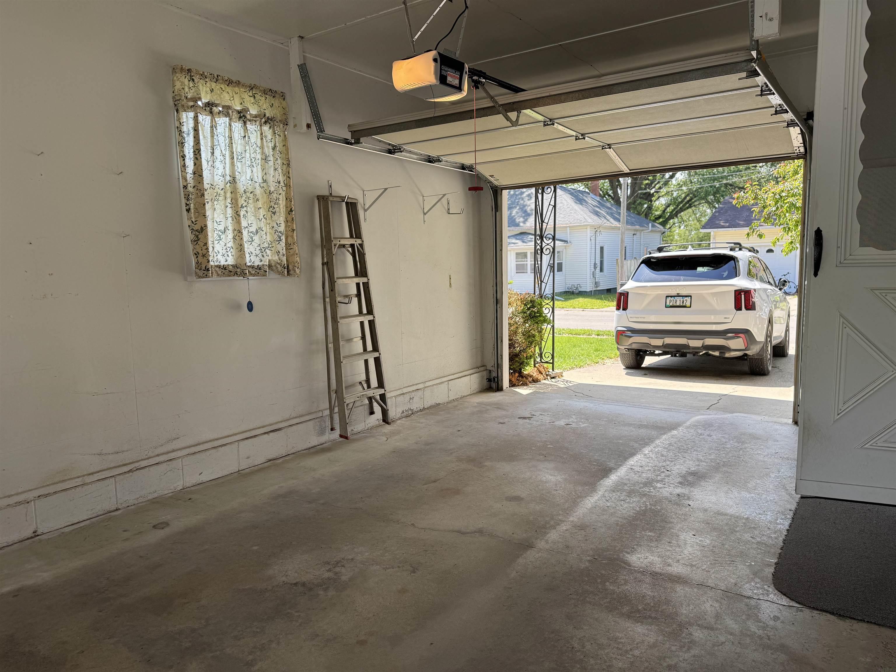 Laporte City, Iowa 50651, United States, 2 Bedrooms Bedrooms, ,2 BathroomsBathrooms,Residential,Active,136249