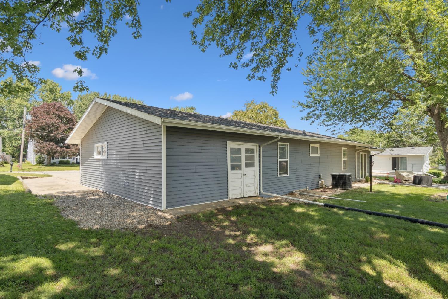 Independence, Iowa 50644, United States, 3 Bedrooms Bedrooms, ,2 BathroomsBathrooms,Residential,Pending,168004