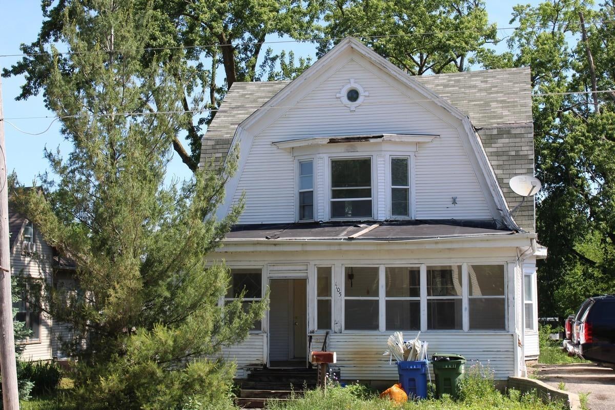 Photo 1 of 20 — 1105 Gilbert Street, Charles City, IA 50616