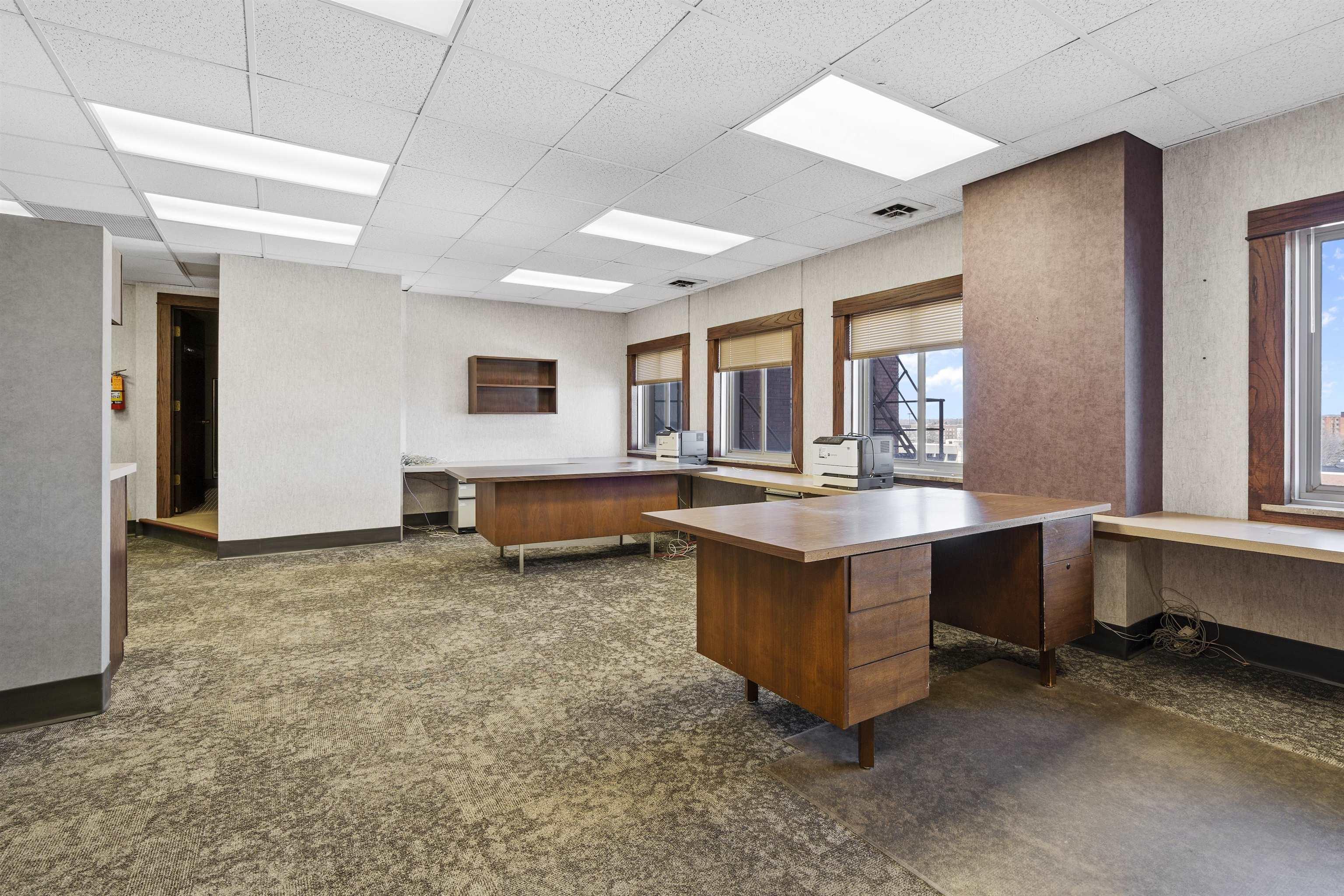 Waterloo, Iowa 50703, United States, ,Commercial,Active,69847