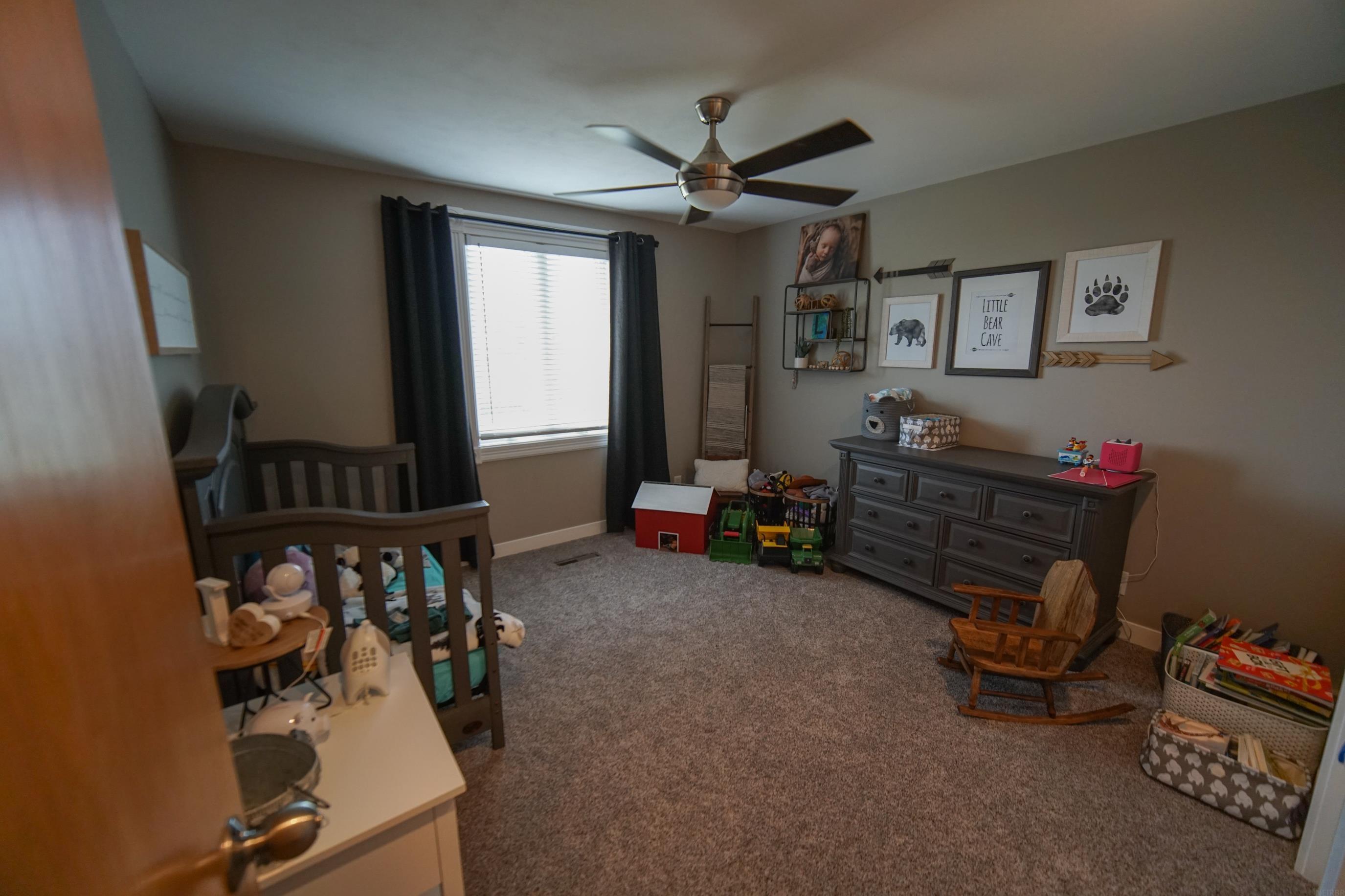 Strawberry Point, Iowa 52076, United States, 4 Bedrooms Bedrooms, ,4 BathroomsBathrooms,Residential,Pending,86019