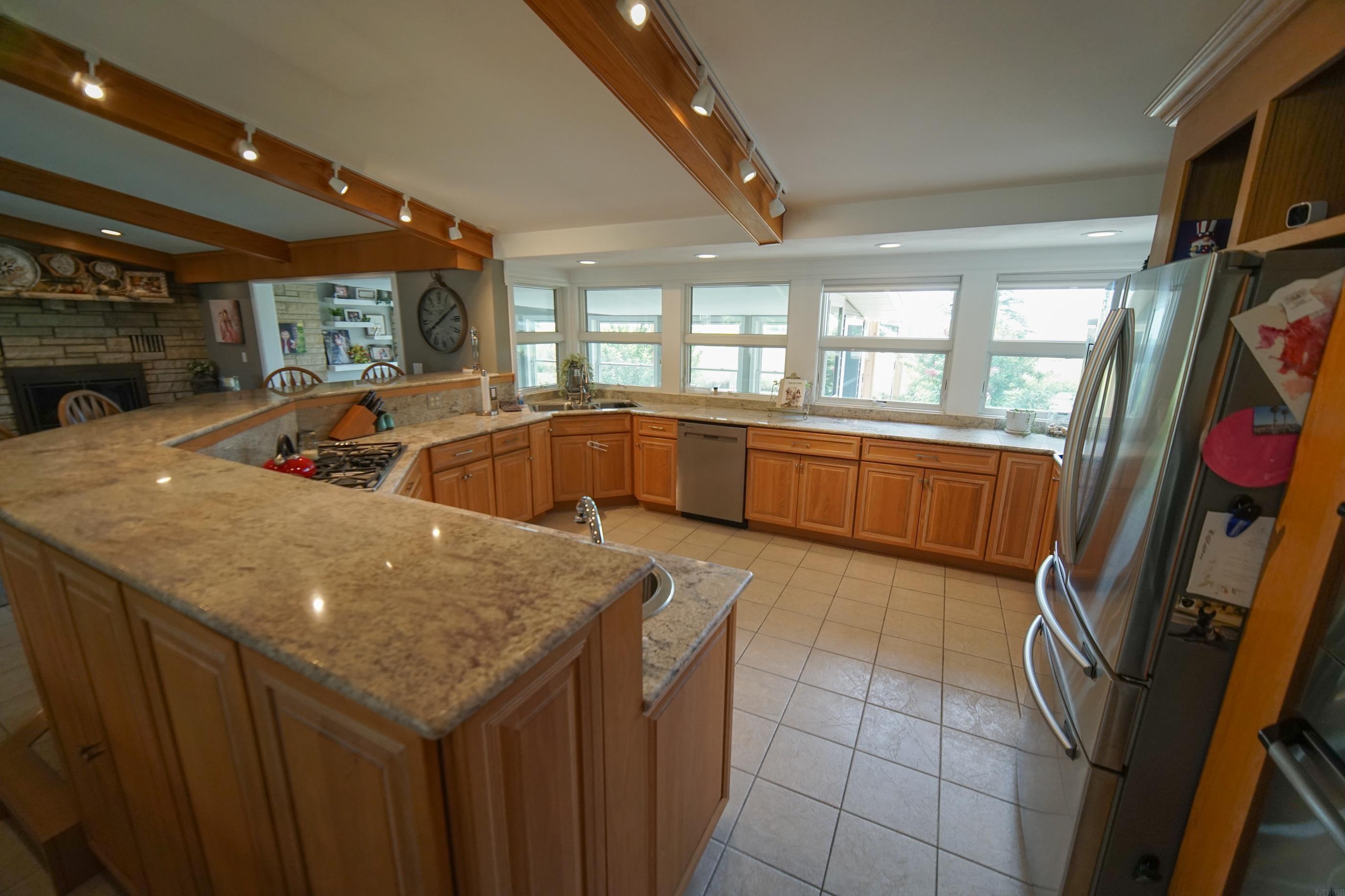 Strawberry Point, Iowa 52076, United States, 4 Bedrooms Bedrooms, ,4 BathroomsBathrooms,Residential,Pending,86019