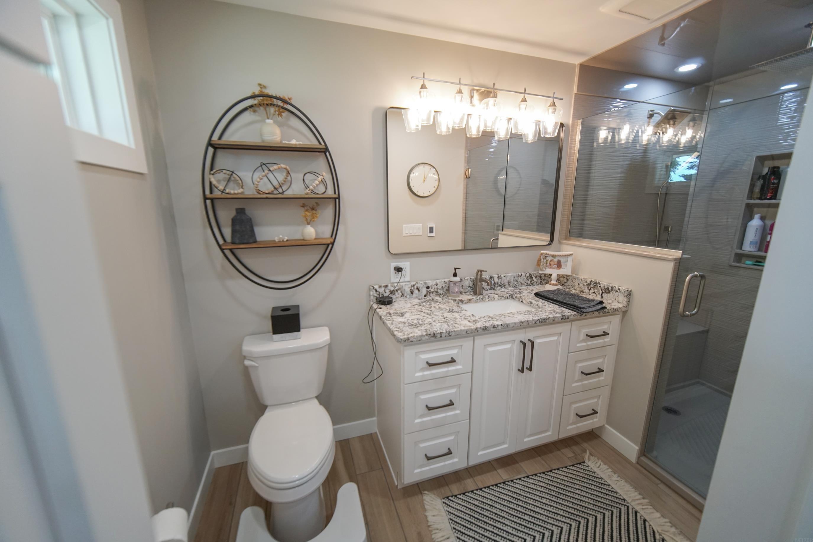 Strawberry Point, Iowa 52076, United States, 4 Bedrooms Bedrooms, ,4 BathroomsBathrooms,Residential,Pending,86019