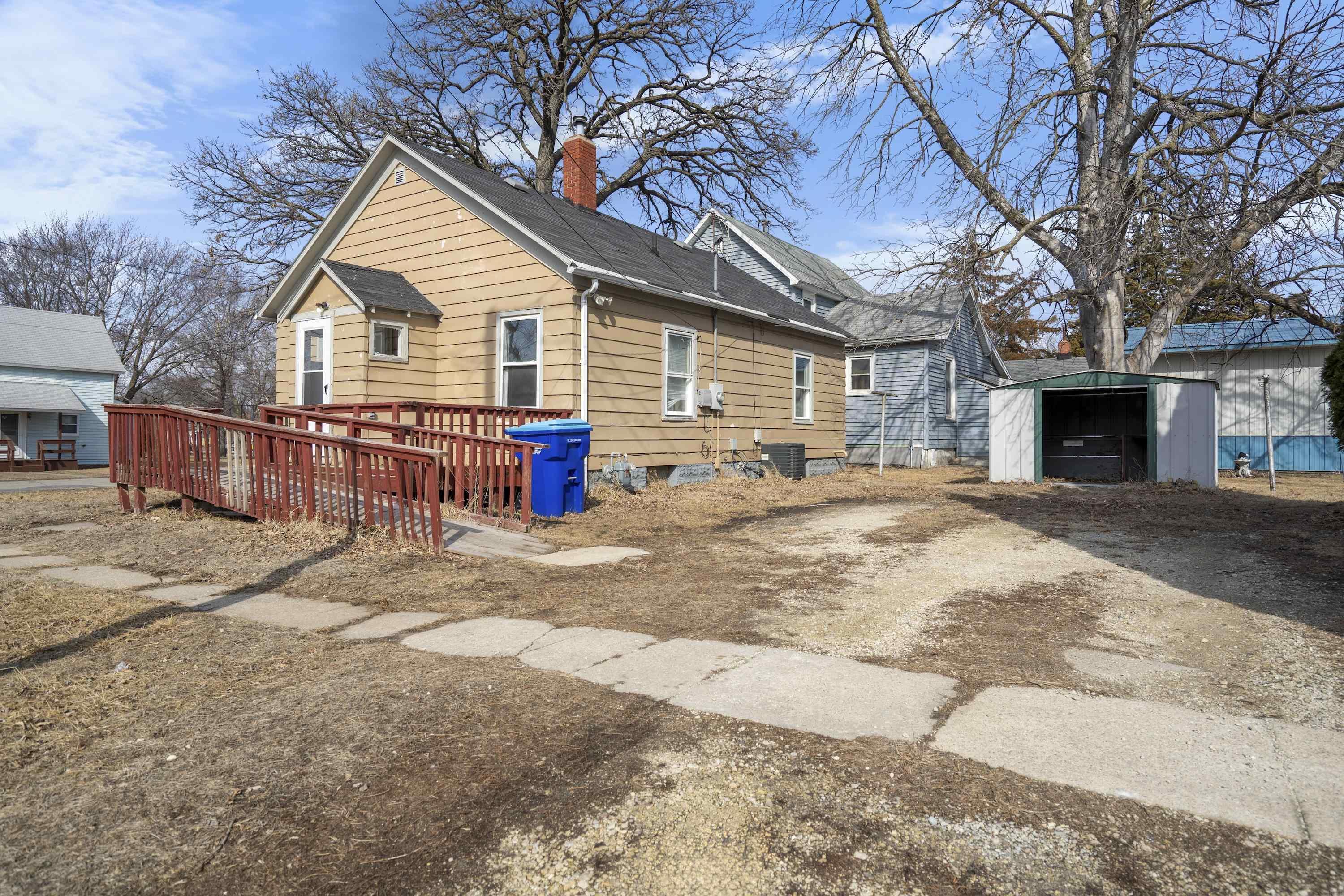 Oelwein, Iowa 50662, United States, 2 Bedrooms Bedrooms, ,1 BathroomBathrooms,Residential,Pending,83438