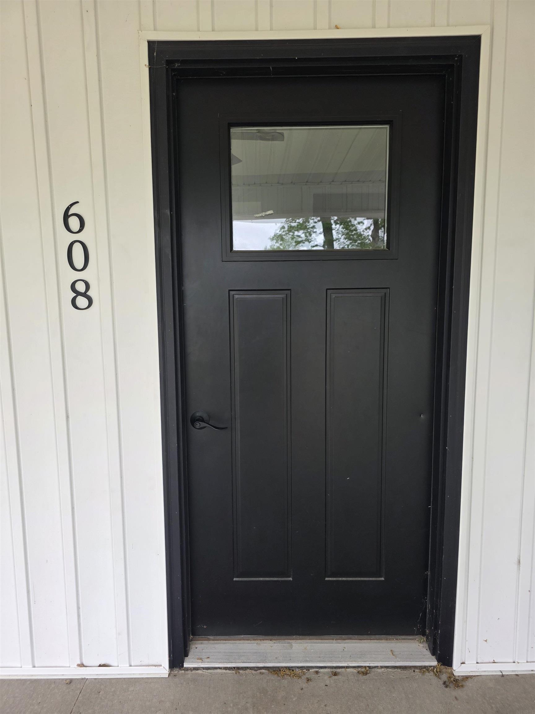 608 W Delaware Street - Photo 2
