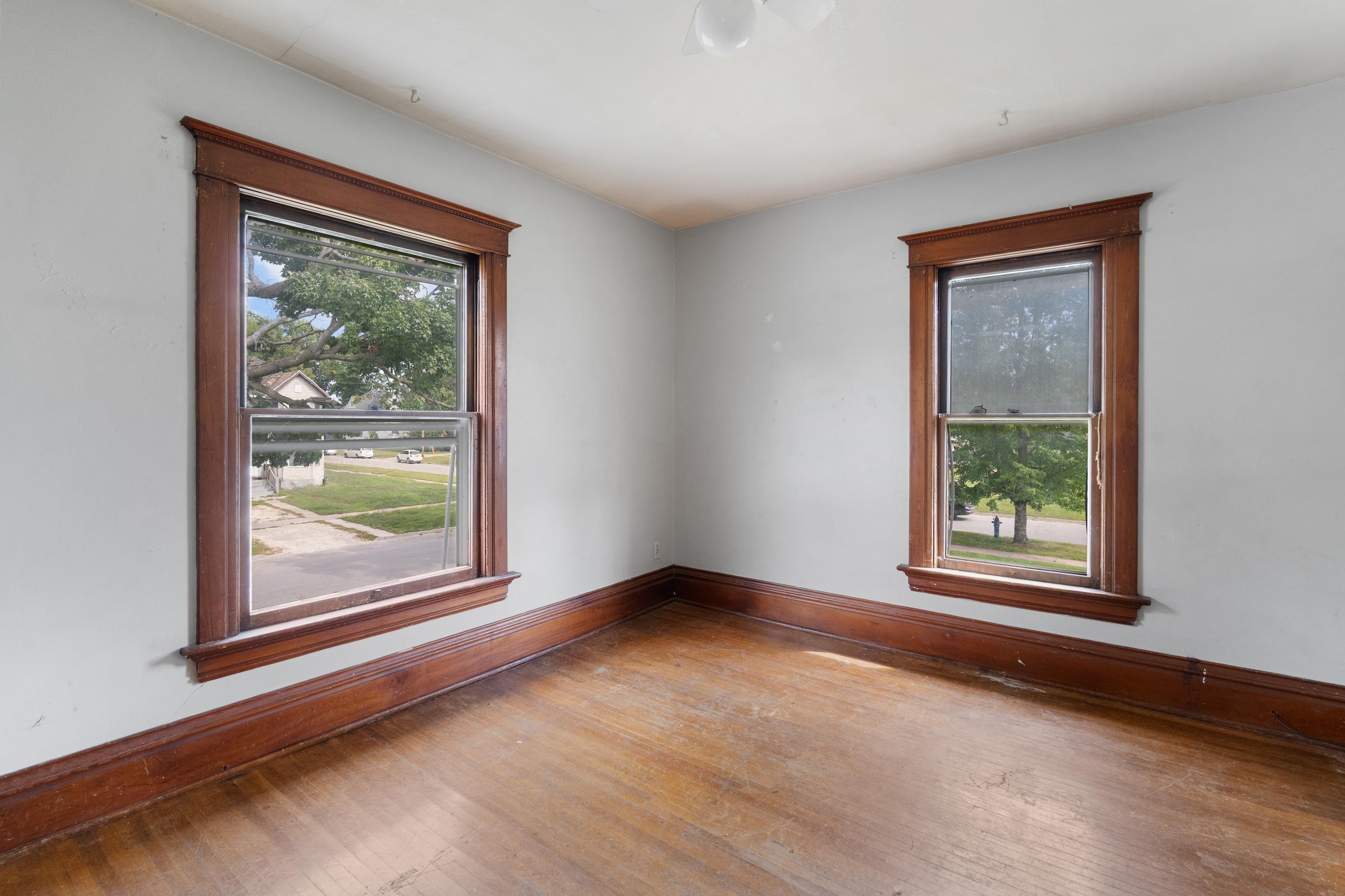 Waterloo, Iowa 50701, United States, ,Residential,Active,211094