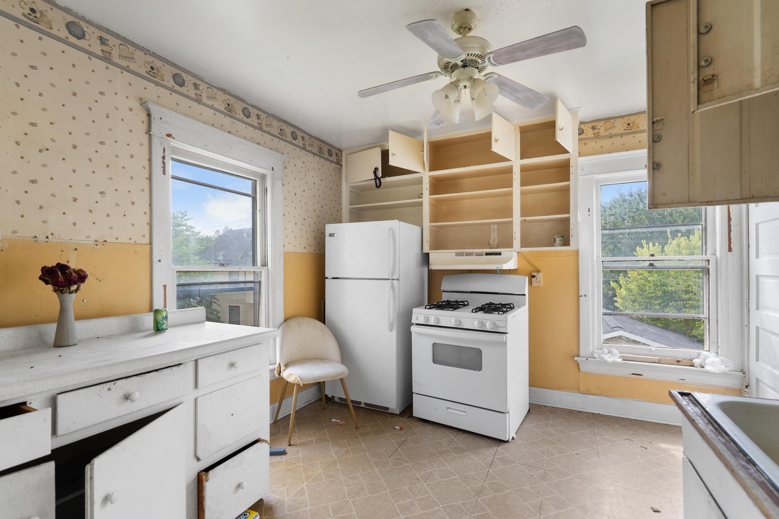 Waterloo, Iowa 50701, United States, ,Residential,Active,211094