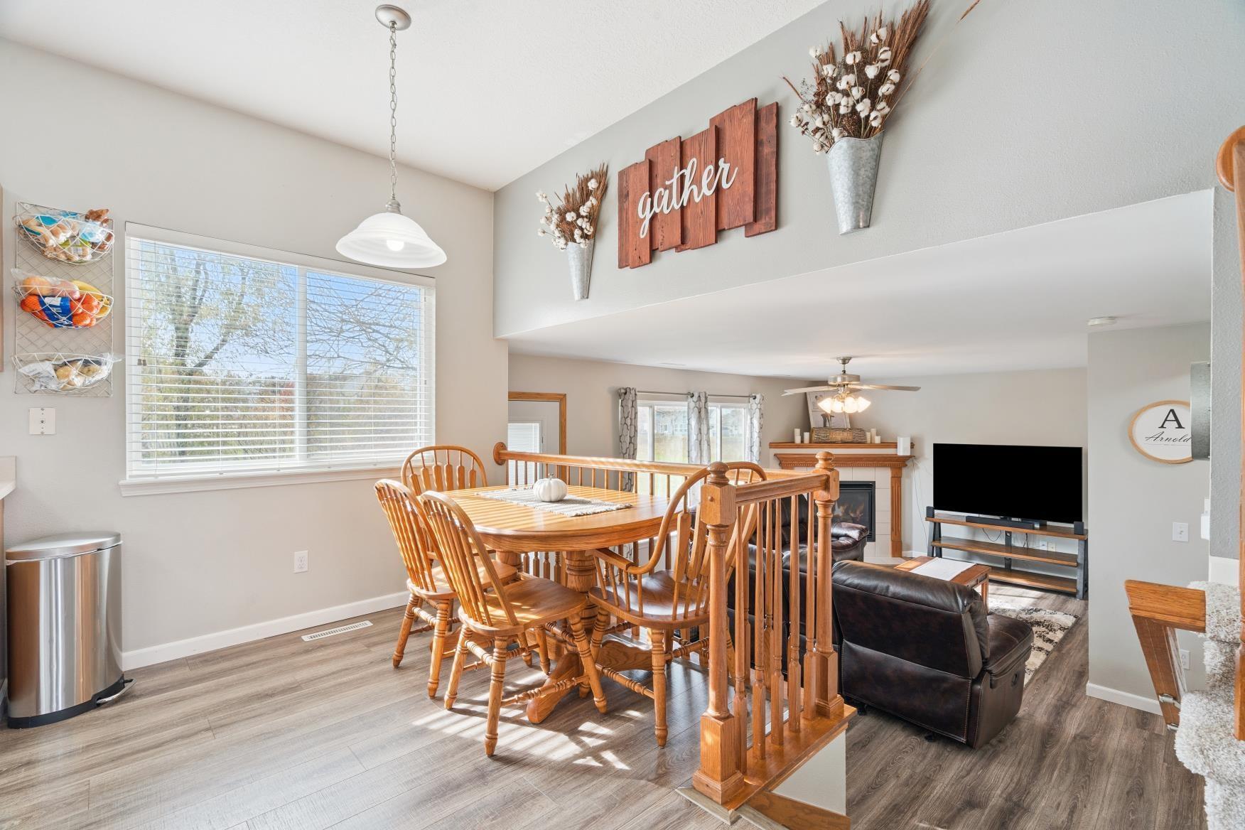 Marion, Iowa 52302, United States, 3 Bedrooms Bedrooms, ,2 BathroomsBathrooms,Residential,Active,240696