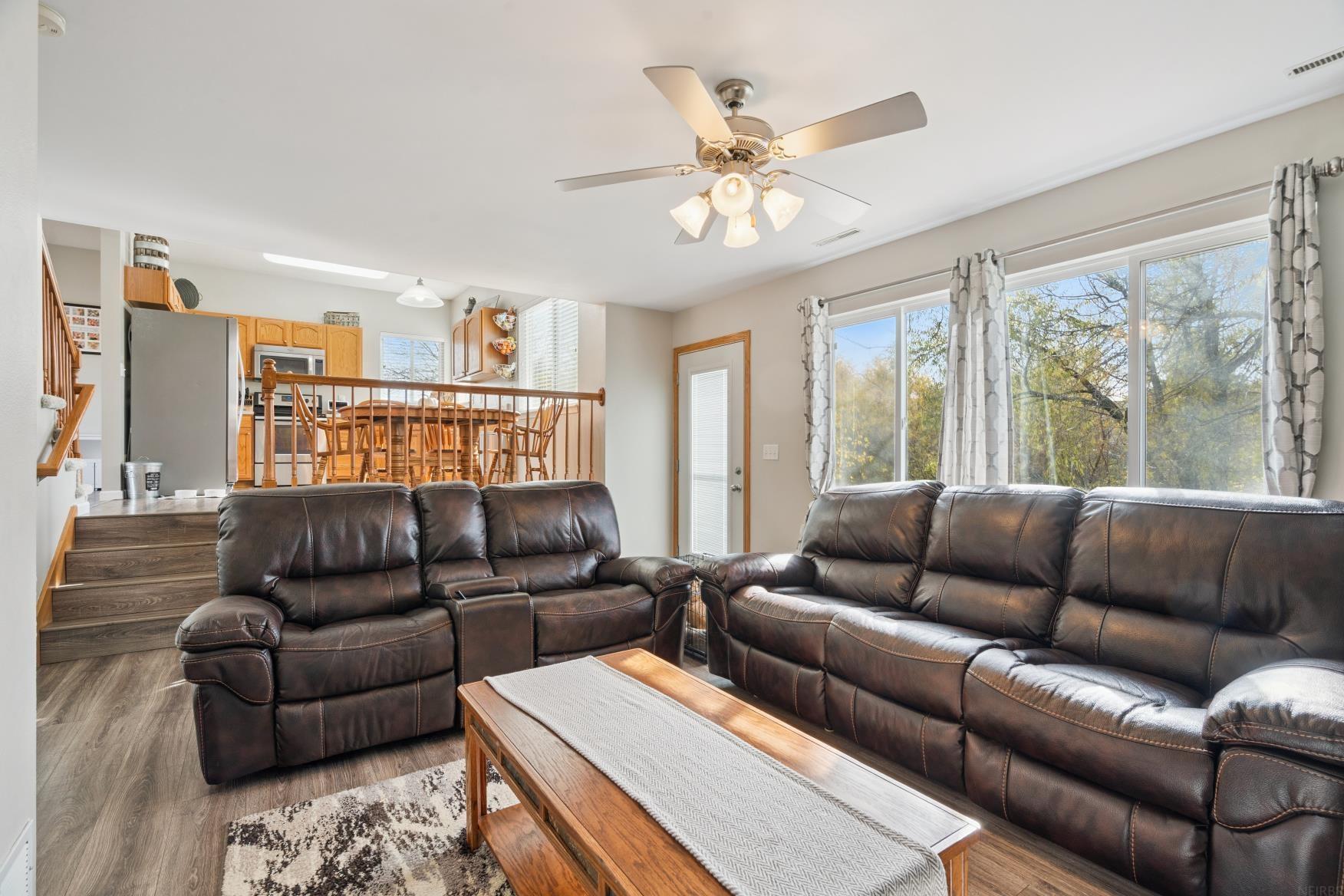 Marion, Iowa 52302, United States, 3 Bedrooms Bedrooms, ,2 BathroomsBathrooms,Residential,Active,240696