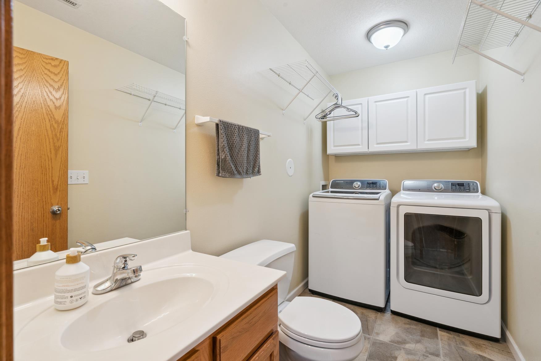 Marion, Iowa 52302, United States, 3 Bedrooms Bedrooms, ,2 BathroomsBathrooms,Residential,Active,240696