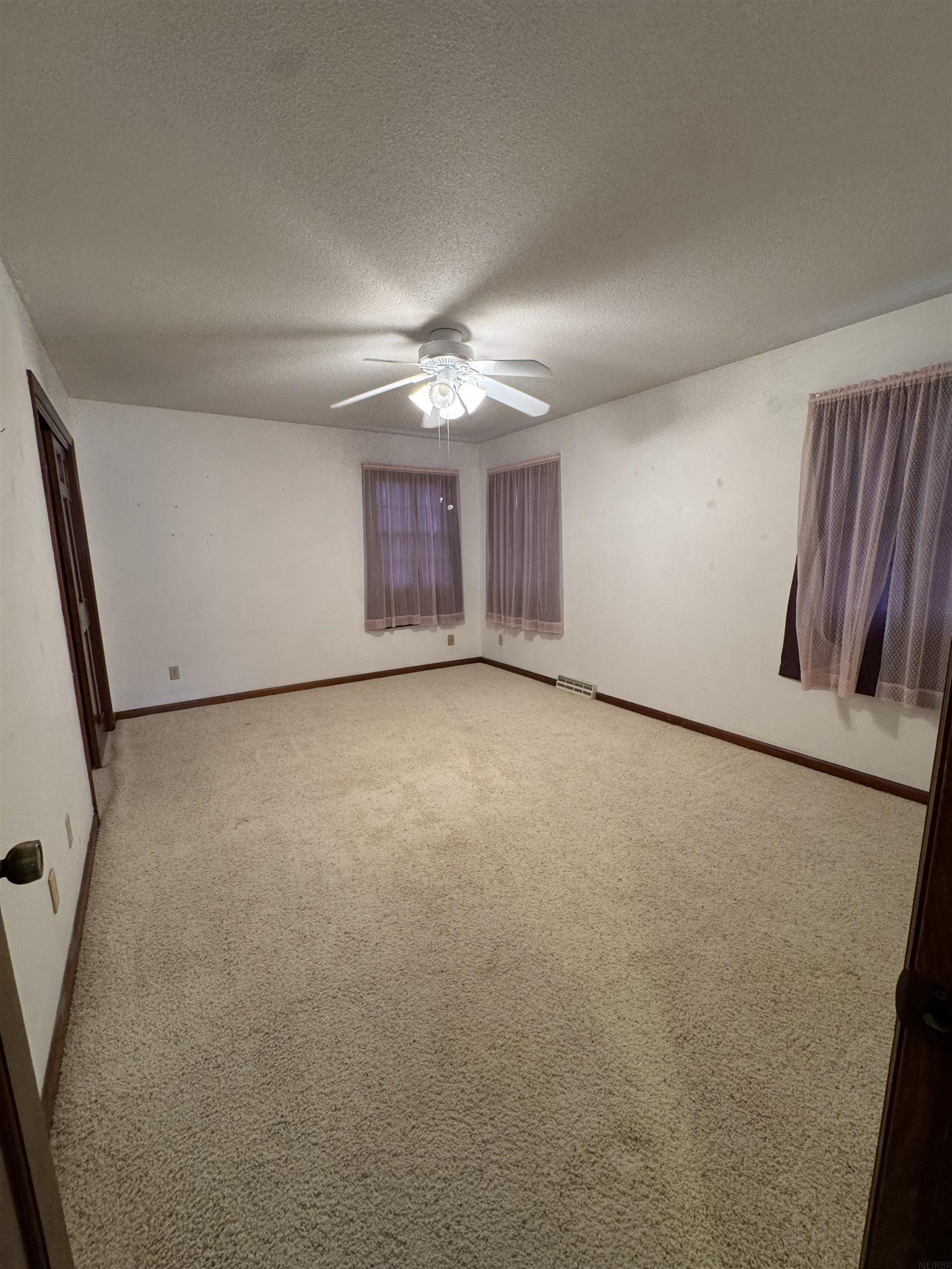 Laporte City, Iowa 50651, United States, 4 Bedrooms Bedrooms, ,3 BathroomsBathrooms,Residential,Active,234286