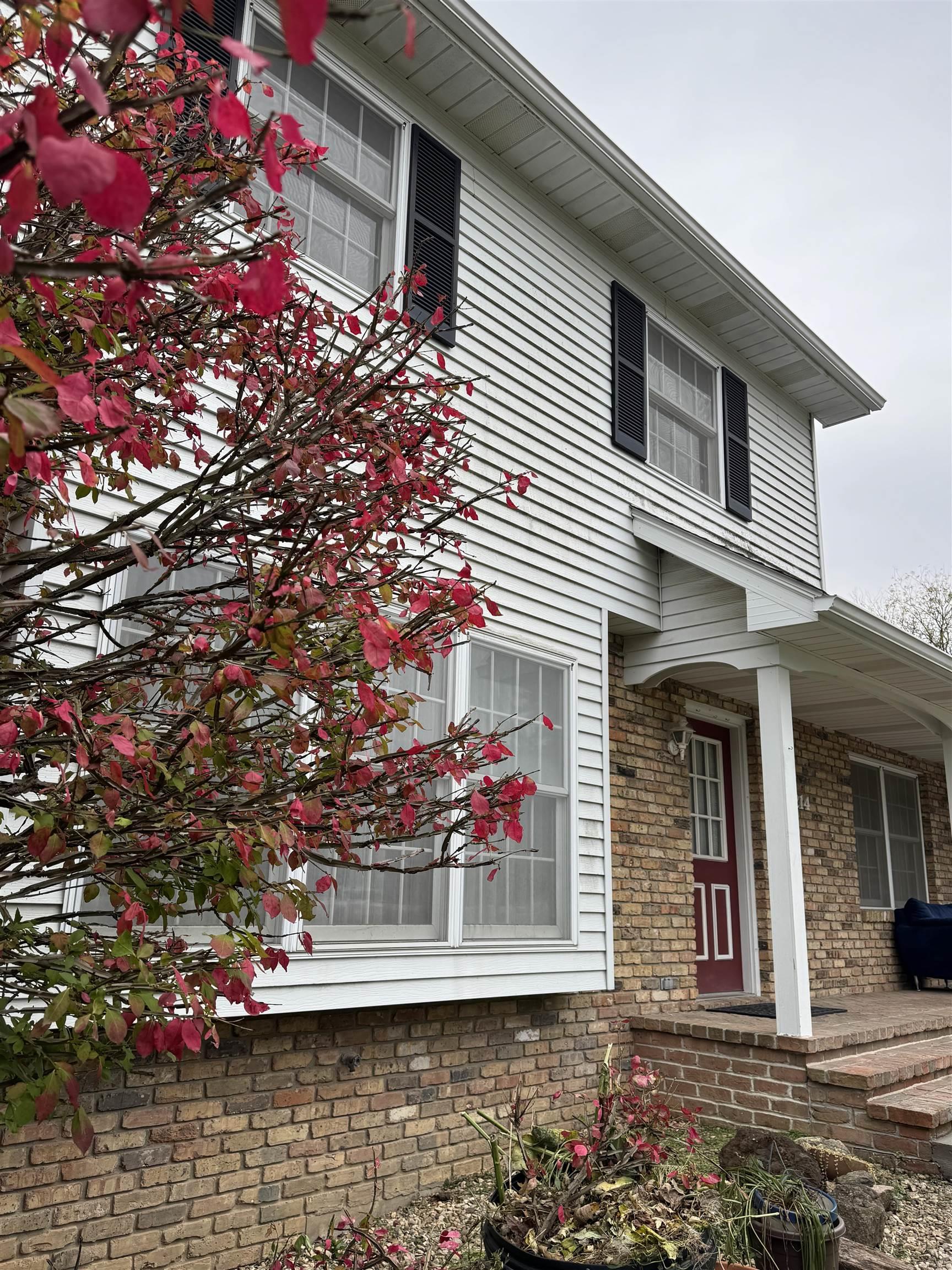 Laporte City, Iowa 50651, United States, 4 Bedrooms Bedrooms, ,3 BathroomsBathrooms,Residential,Active,234286