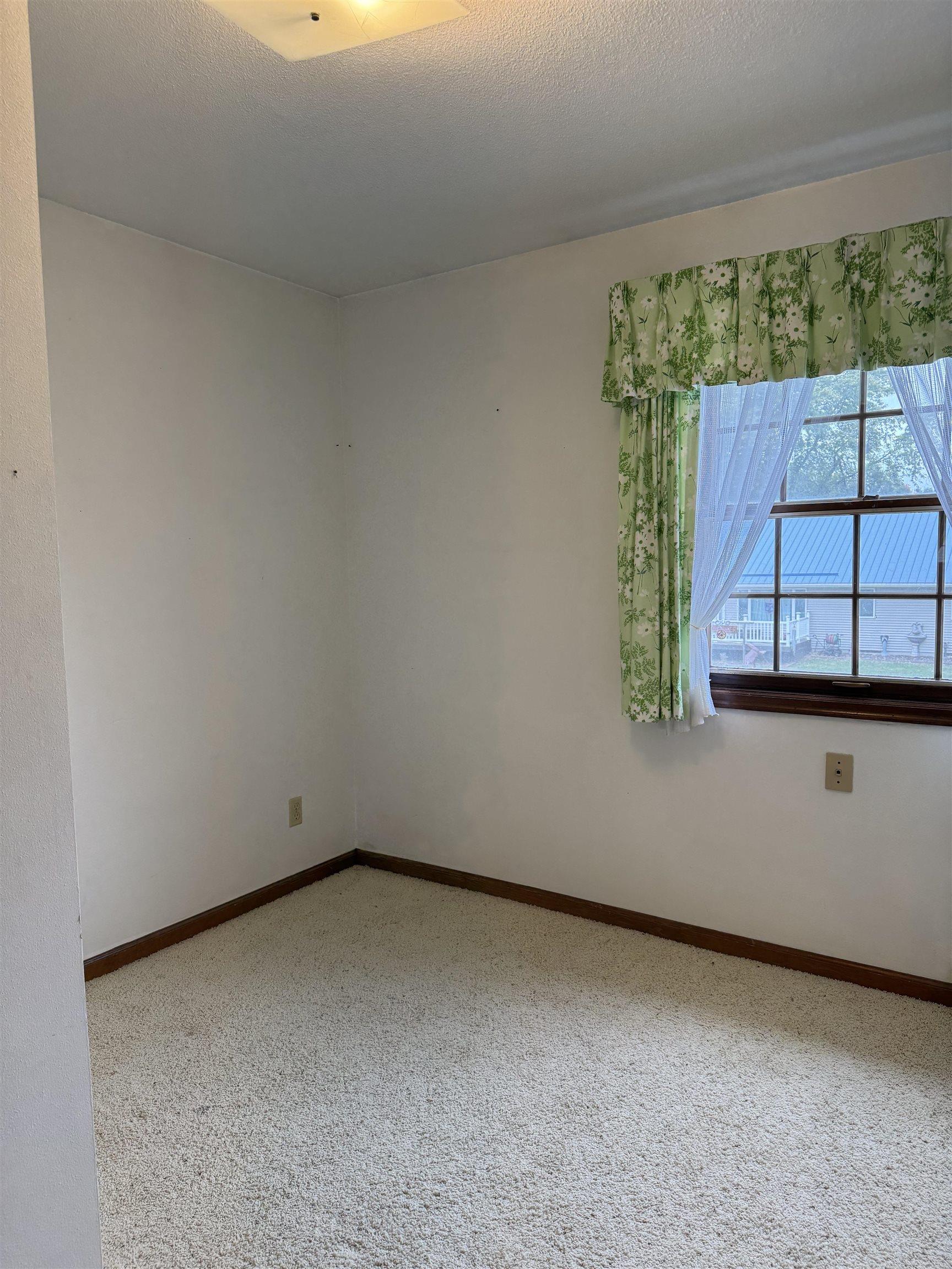 Laporte City, Iowa 50651, United States, 4 Bedrooms Bedrooms, ,3 BathroomsBathrooms,Residential,Active,234286