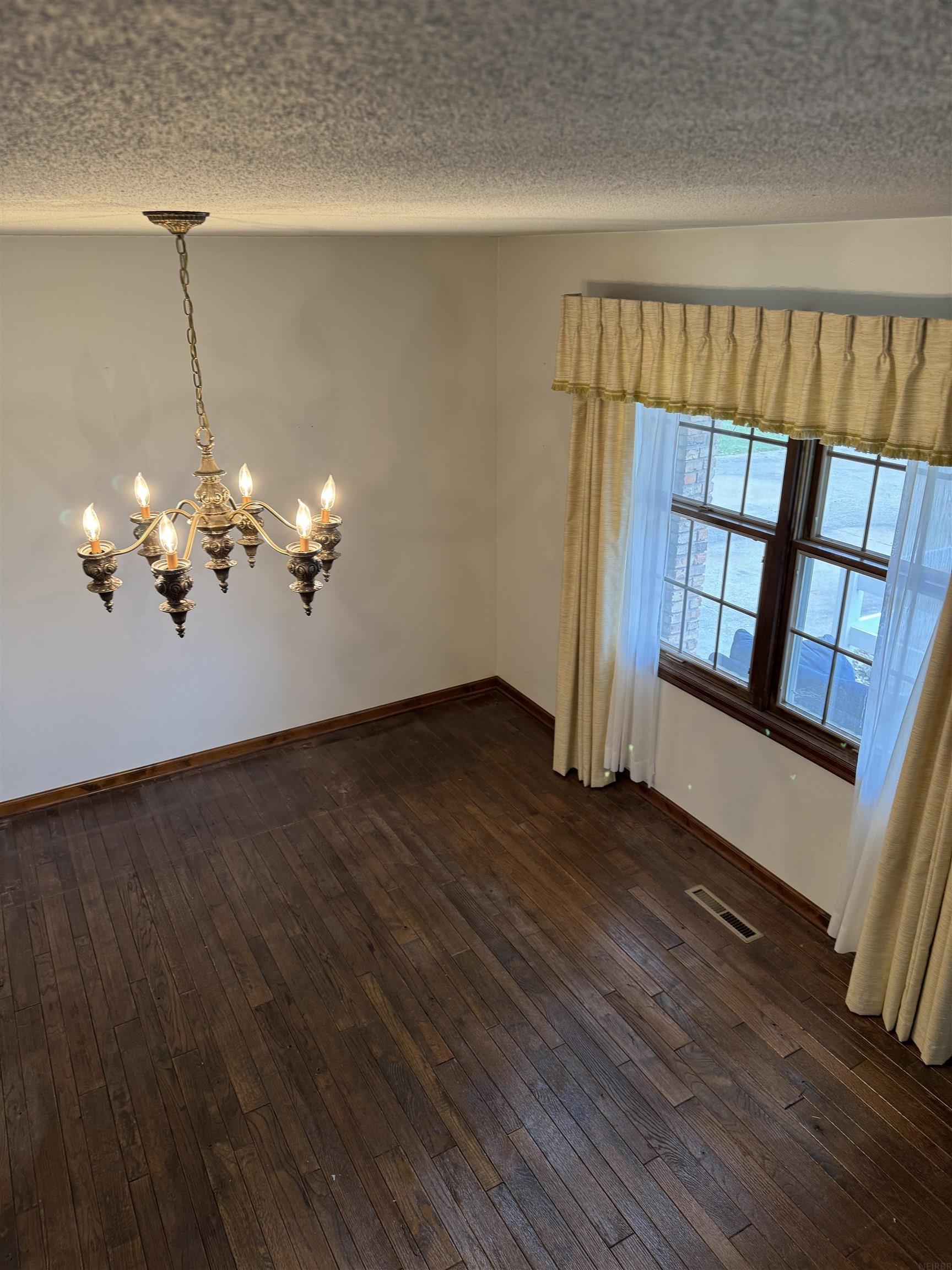 Laporte City, Iowa 50651, United States, 4 Bedrooms Bedrooms, ,3 BathroomsBathrooms,Residential,Active,234286