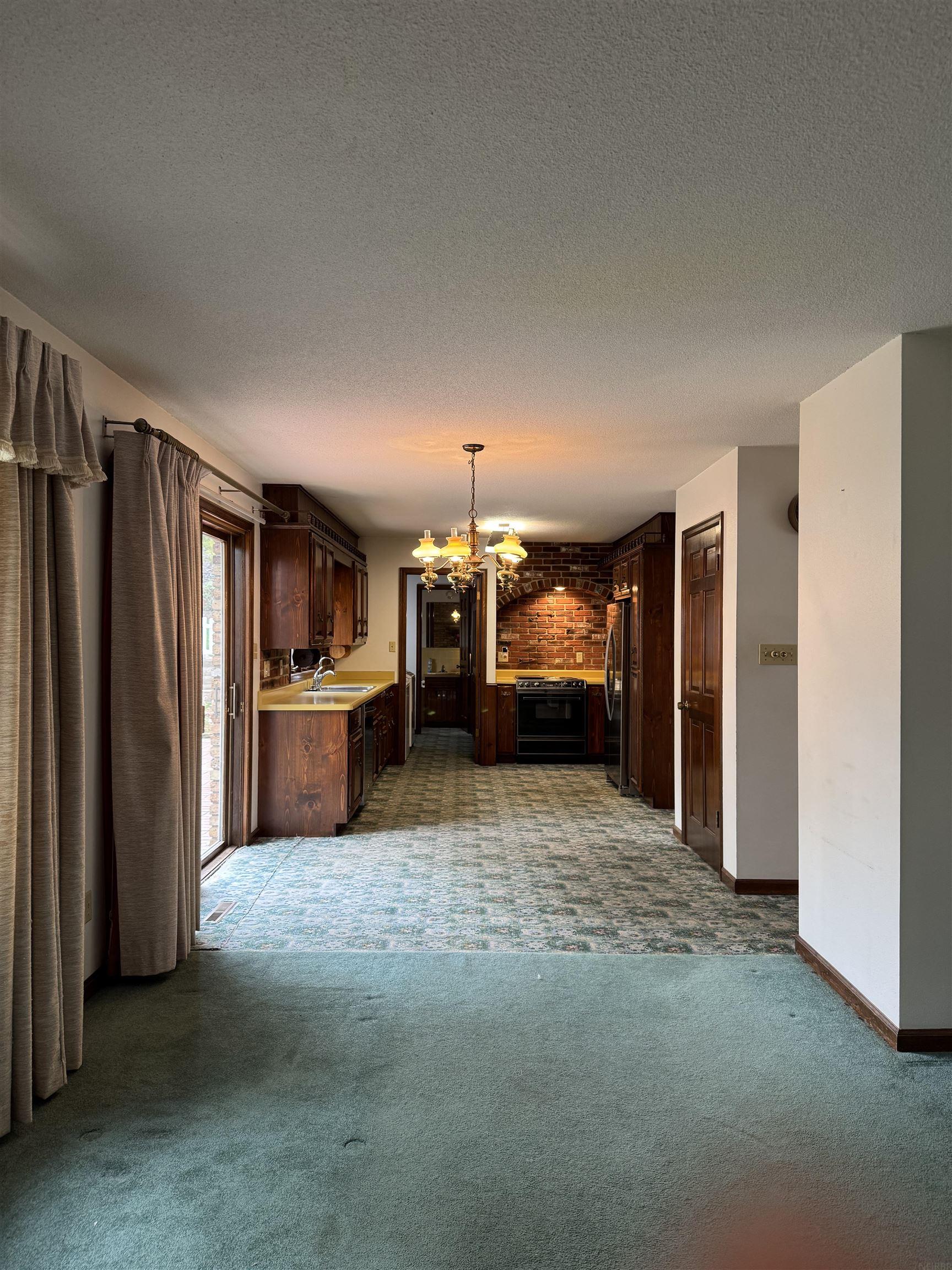 Laporte City, Iowa 50651, United States, 4 Bedrooms Bedrooms, ,3 BathroomsBathrooms,Residential,Active,234286