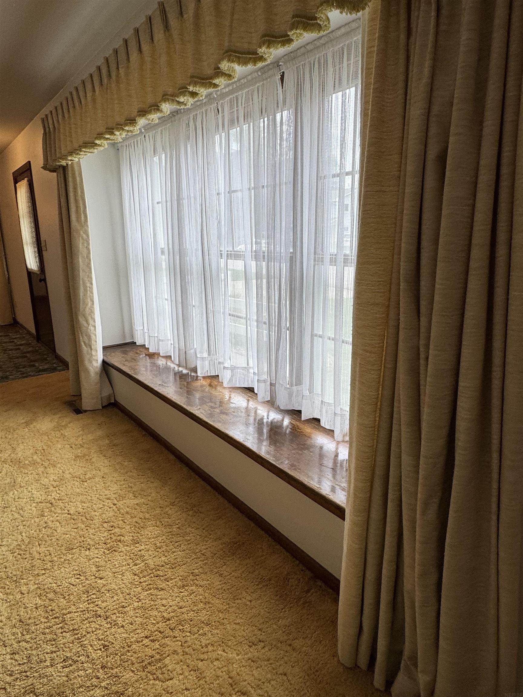 Laporte City, Iowa 50651, United States, 4 Bedrooms Bedrooms, ,3 BathroomsBathrooms,Residential,Active,234286