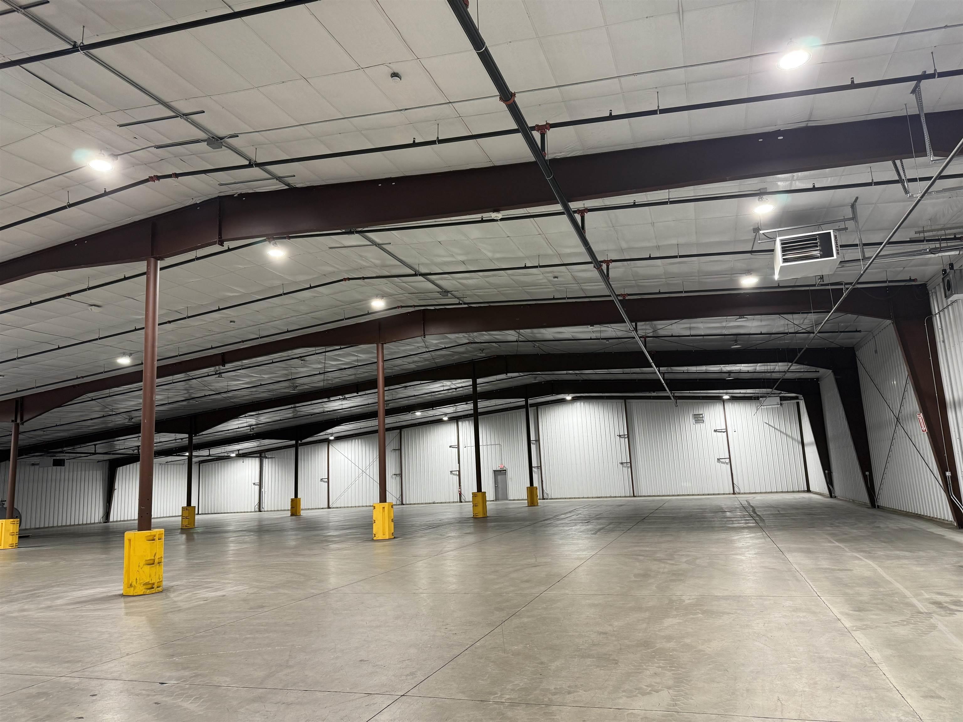 Photo 1 of 14 — 3530 Marnie Ave - Lease - Suite B B, Waterloo, IA 50701