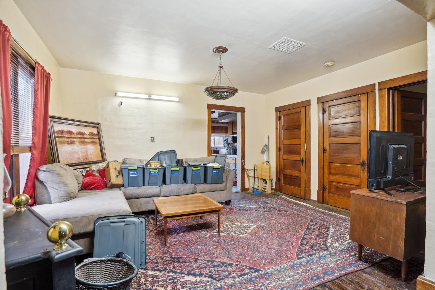 Aurora, Iowa 50607, United States, 4 Bedrooms Bedrooms, ,1 BathroomBathrooms,Residential,Active,26544