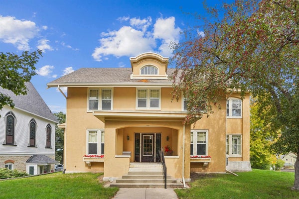 502 W BROADWAY ST, DECORAH, IA 52101 - Image f92a7e95fb8c3fbd4c1b0ffcb76a23b6/3762499265