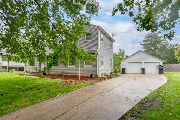 3310 ROWND ST, CEDAR FALLS, IA 50613 - Image fbd39f12500c8b19d0d3dd936dea246d/1661641697