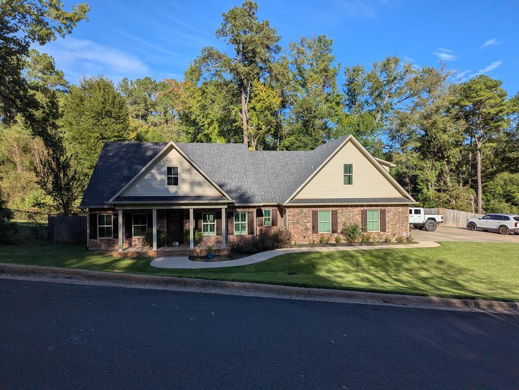 2416 Glen Hollow Drive