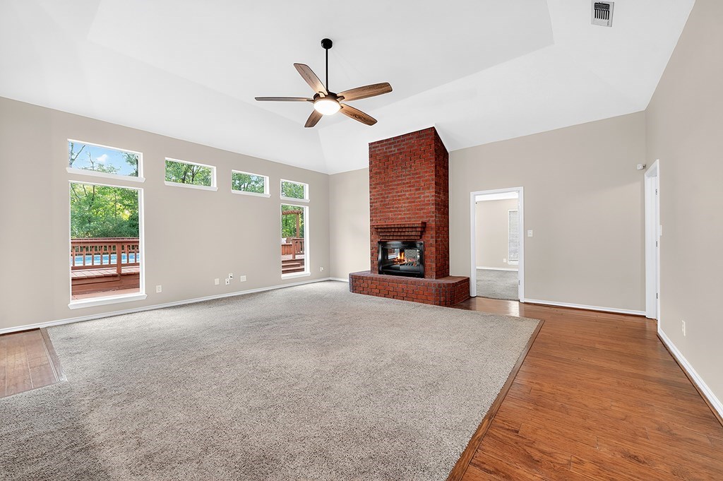 302 SOUTHERN TRACE
