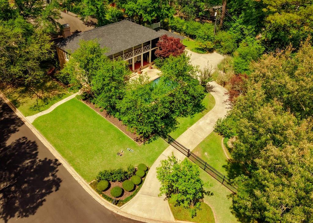 2706 Chaparral Drive