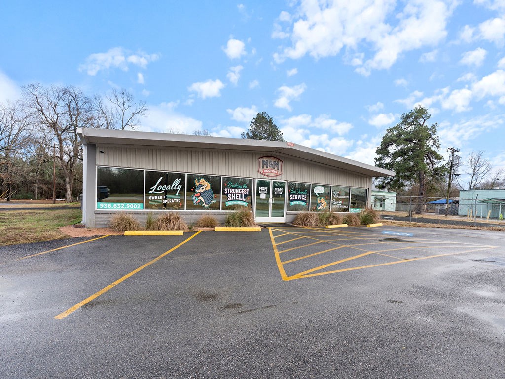 2216 Timberland Drive